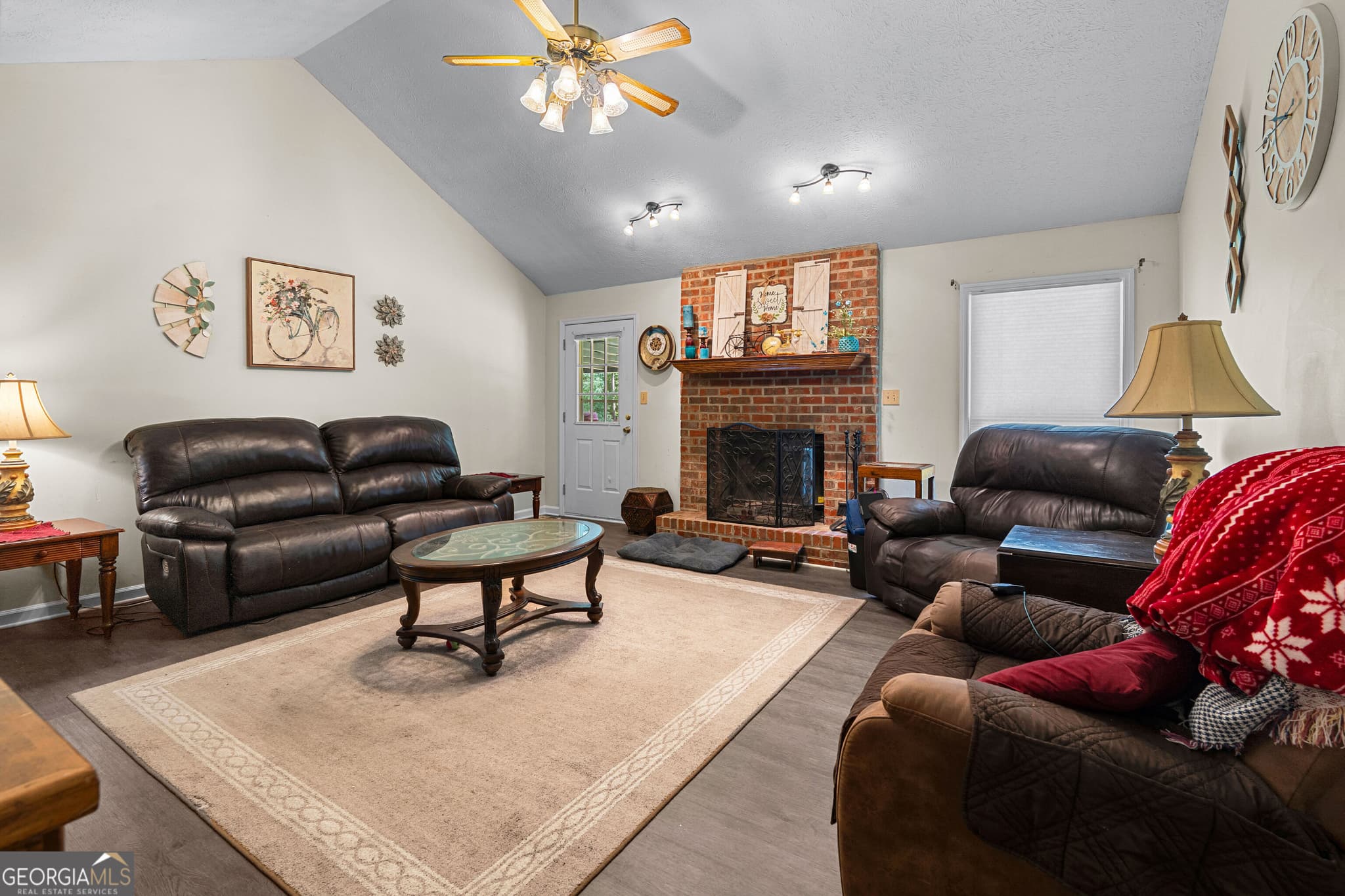 3 bedroom, 2 bathroom, 1,843 sq ft single family residence for sale at 55 Manor Circle, Sharpsburg, GA 30277 — photo 7