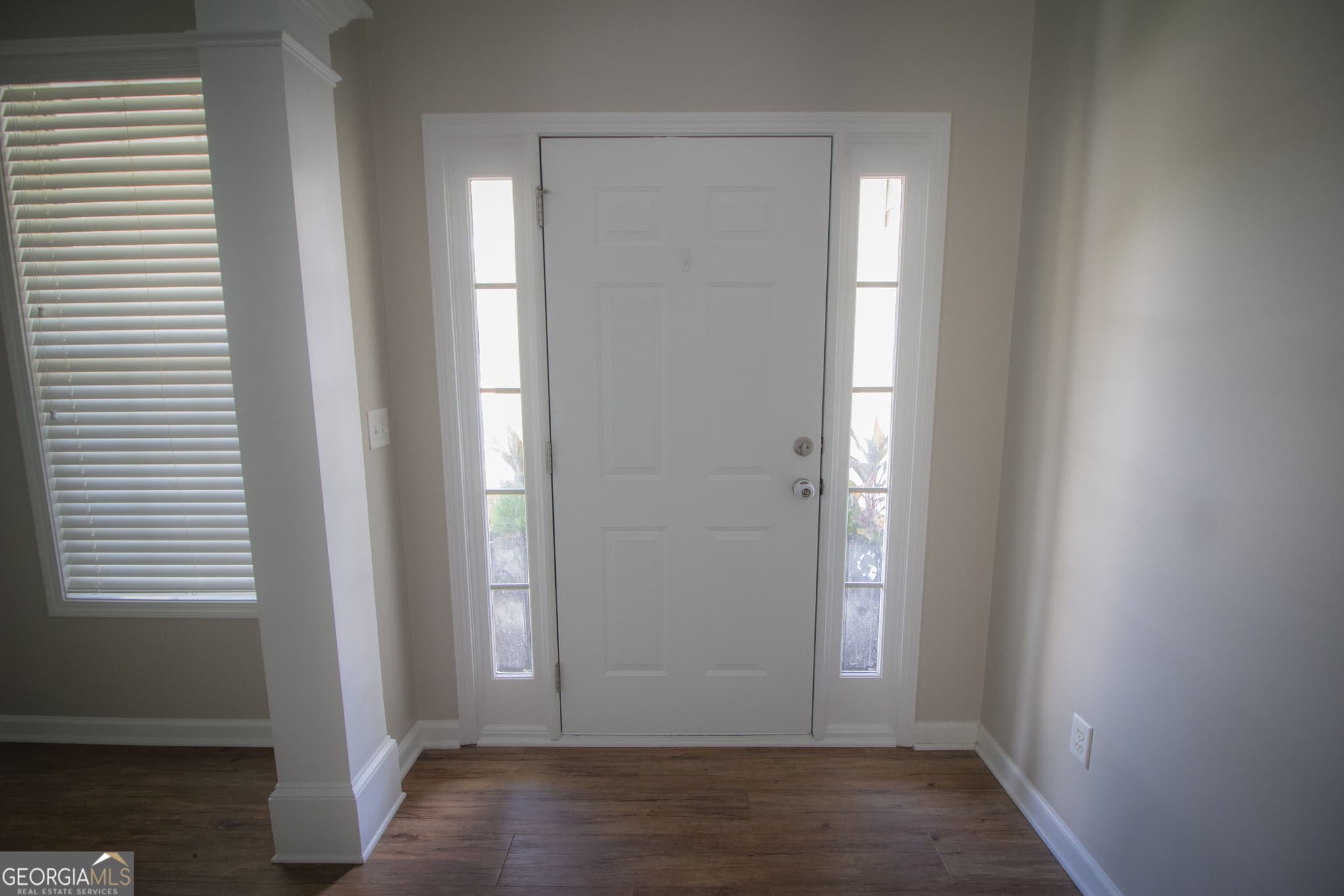 4 bedroom, 2.5 bathroom, 2,756 sq ft single family residence for sale at 100 Inverness Avenue, Newnan, GA 30263 — photo 6