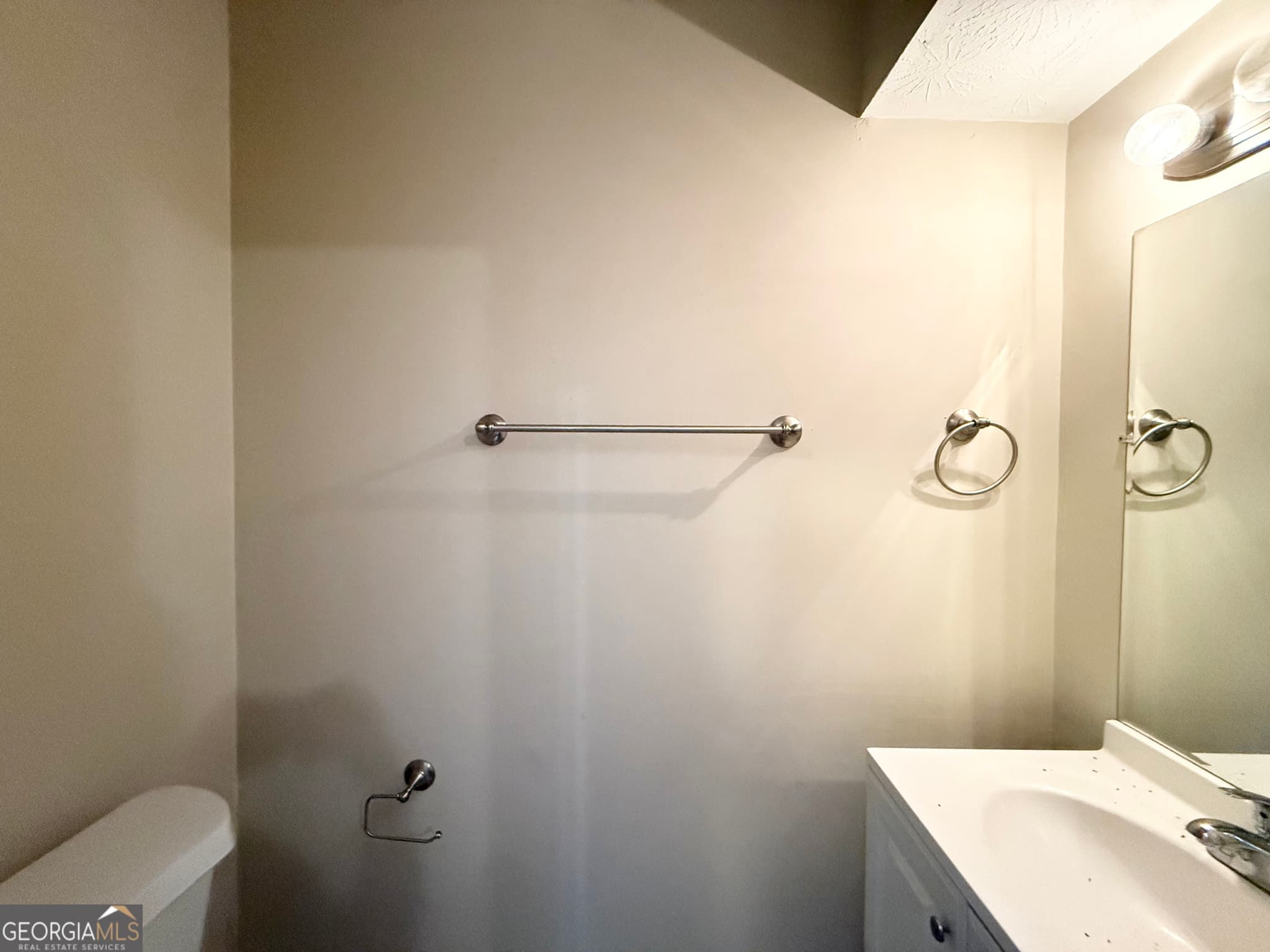2 bedroom, 2 bathroom, 1,160 sq ft townhouse for sale at 897 S Indian Creek Drive, Stone Mountain, GA 30083 — photo 6