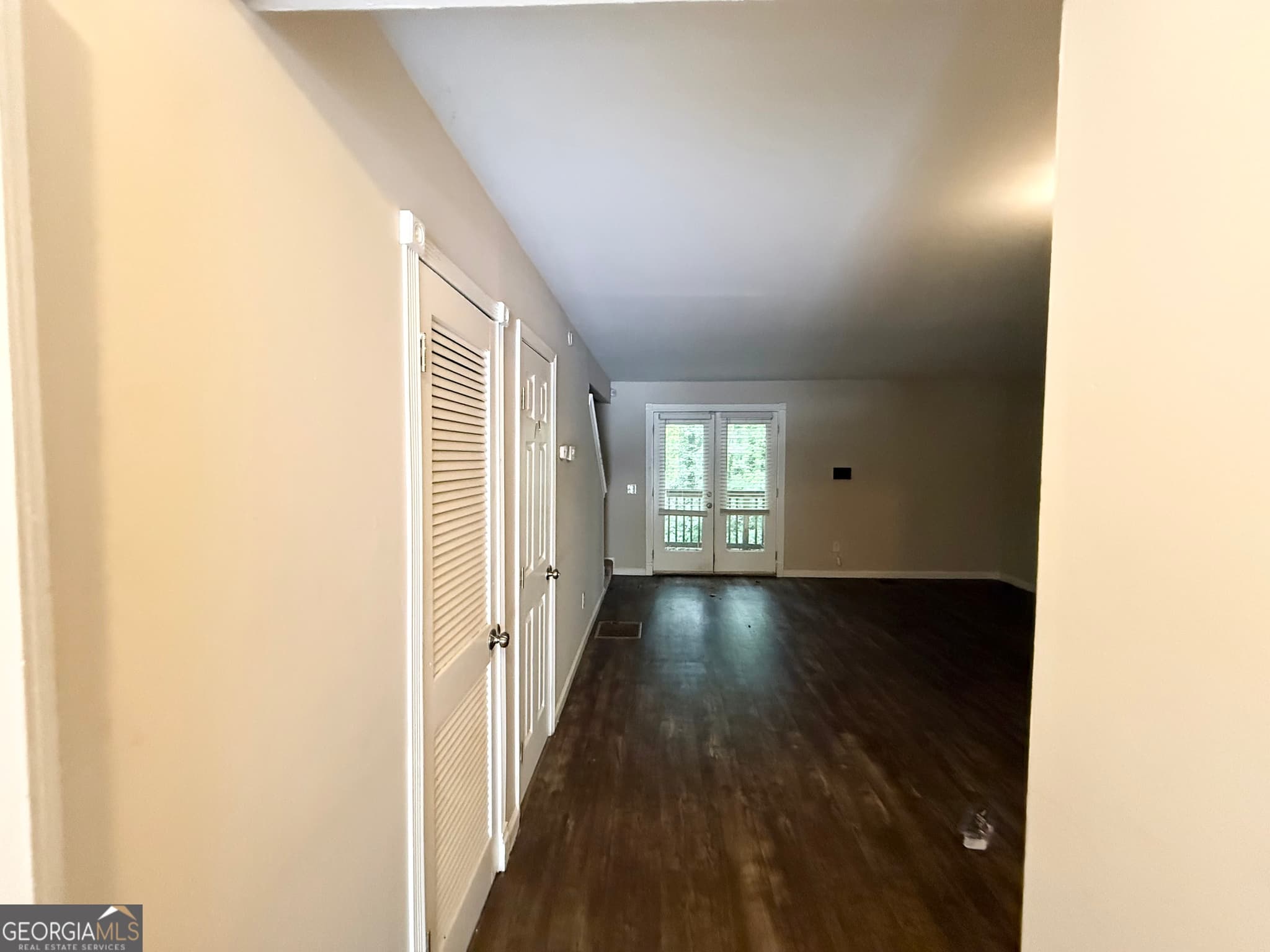 2 bedroom, 2 bathroom, 1,160 sq ft townhouse for sale at 897 S Indian Creek Drive, Stone Mountain, GA 30083 — photo 3