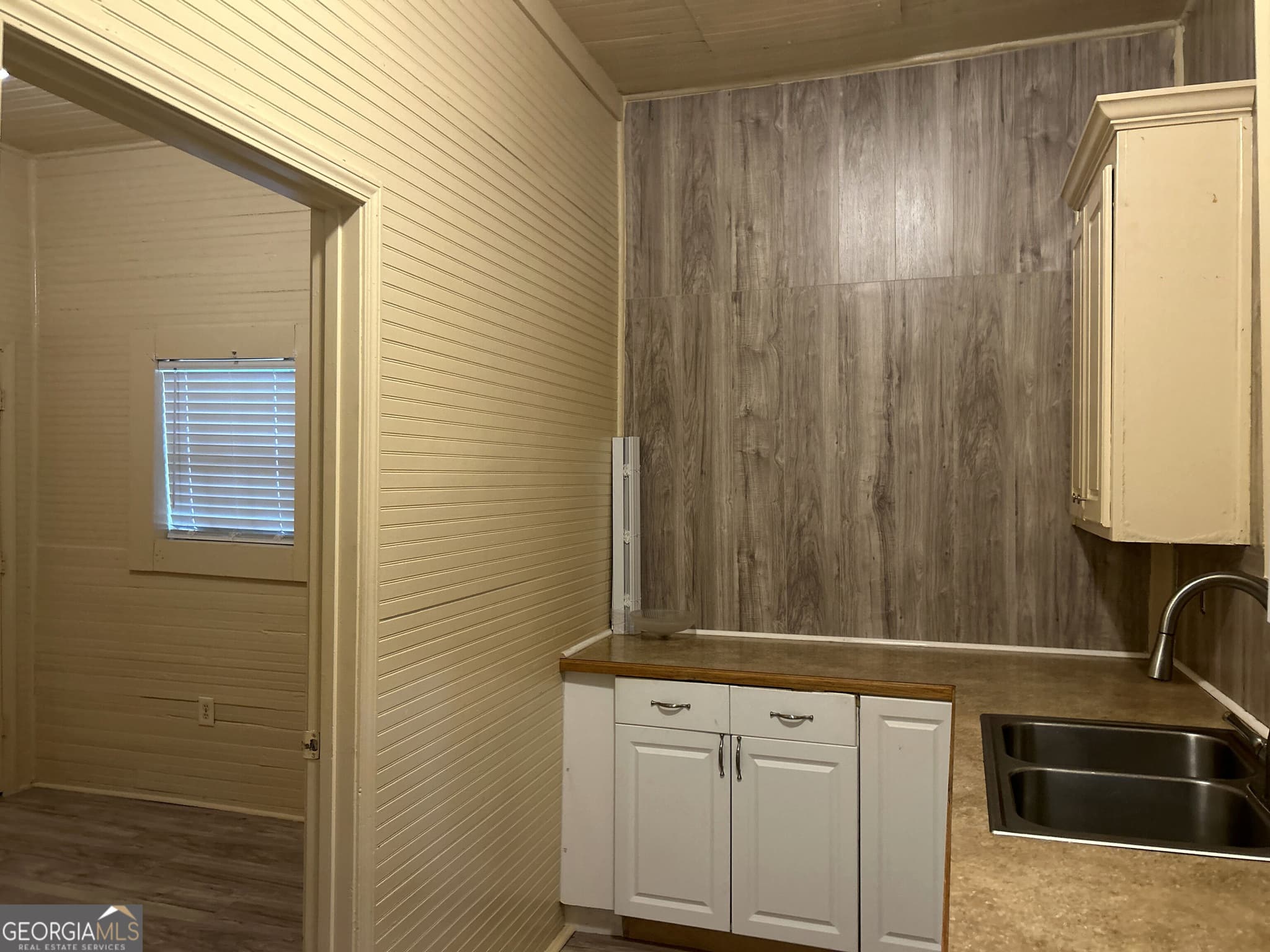 2 bedroom, 2 bathroom, 1,095 sq ft single family residence for sale at 245 Atlanta Street, Barnesville, GA 30204 — photo 7