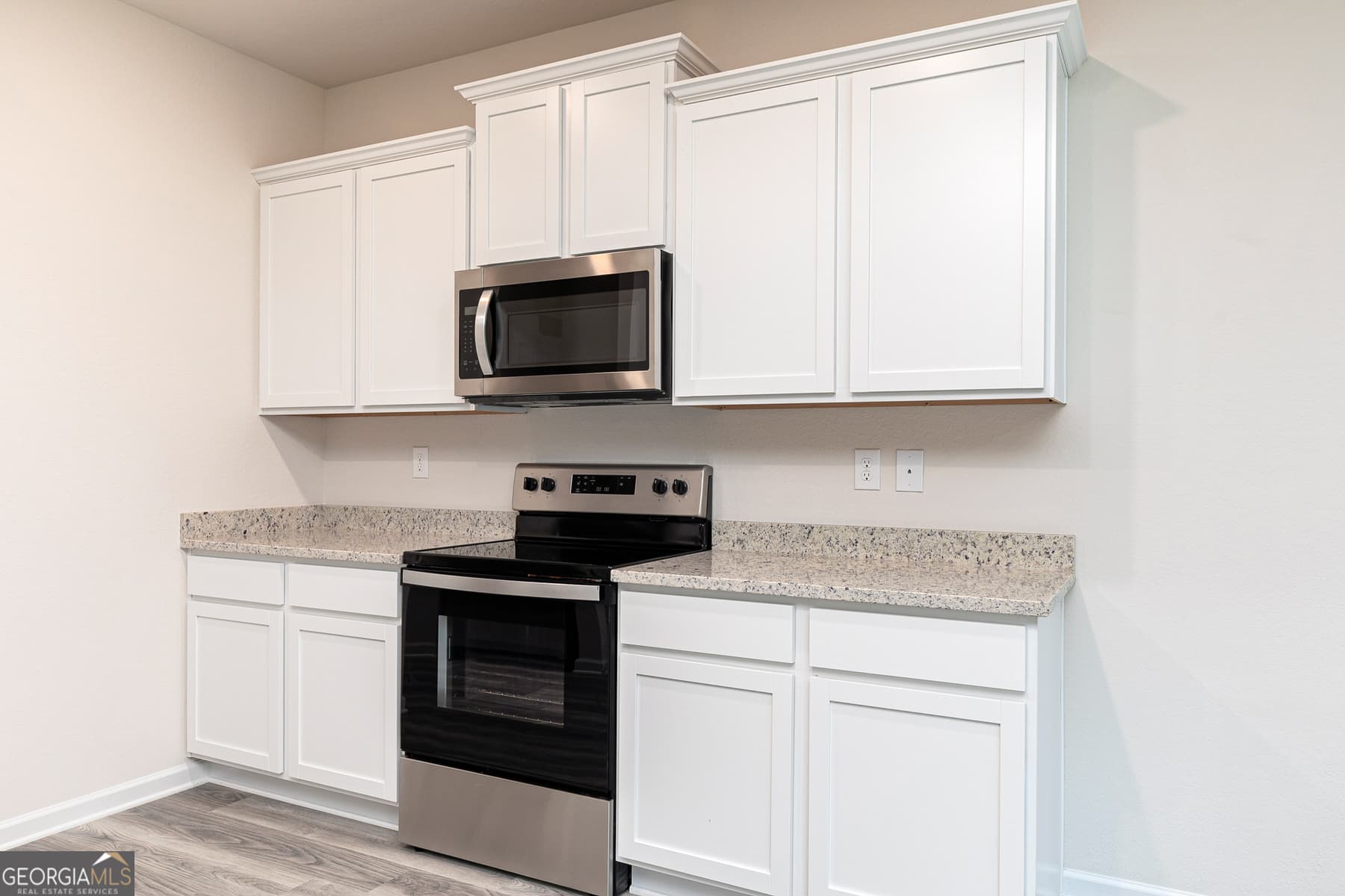 4 bedroom, 2.5 bathroom, 2,384 sq ft single family residence for sale at 514 Plant Road, Conyers, GA 30013 — photo 7