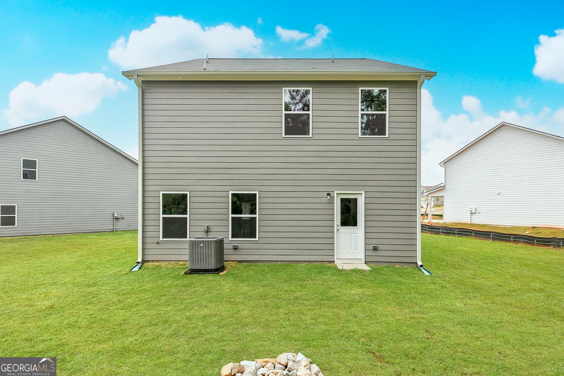 4 bedroom, 2.5 bathroom, 2,384 sq ft single family residence for sale at 514 Plant Road, Conyers, GA 30013 — photo 3