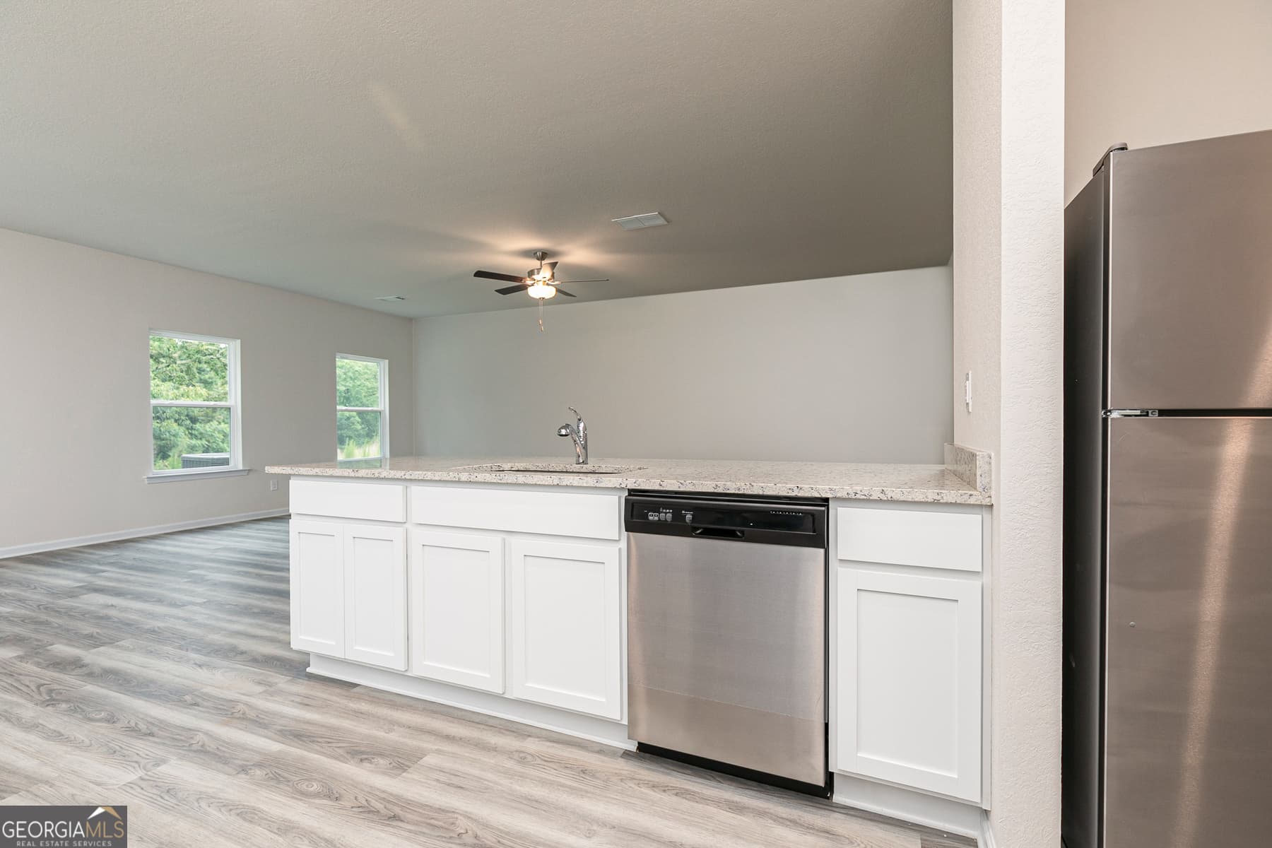4 bedroom, 2.5 bathroom, 2,384 sq ft single family residence for sale at 514 Plant Road, Conyers, GA 30013 — photo 8
