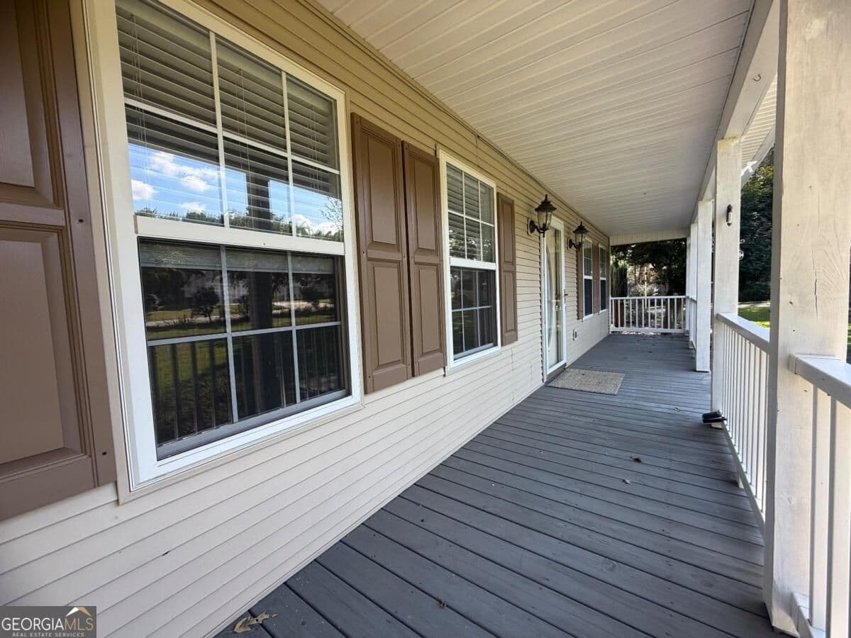 5 bedroom, 3 bathroom, 2,180 sq ft single family residence for rent at 148 Swan Sanders Road, Hartwell, GA 30643 for $2,500 a month — photo 2