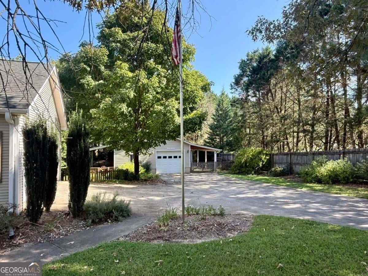 5 bedroom, 3 bathroom, 2,180 sq ft single family residence for rent at 148 Swan Sanders Road, Hartwell, GA 30643 for $2,500 a month — photo 3