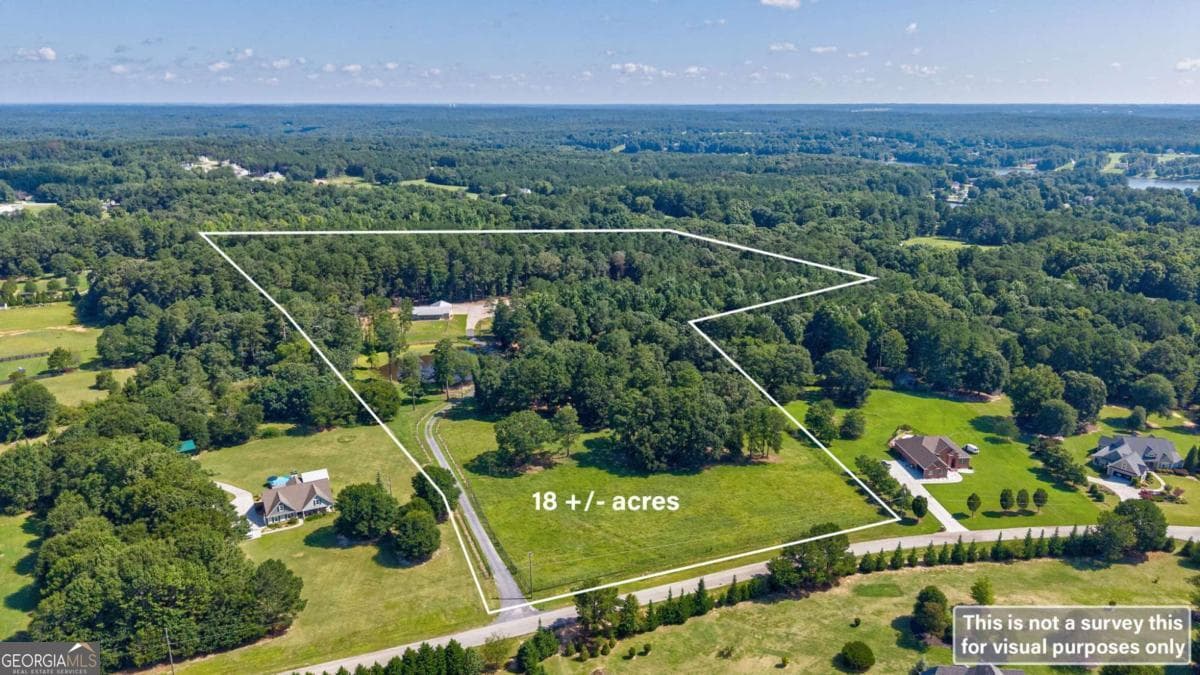 3 bedroom, 2 bathroom, 2,048 sq ft farm for sale at 610 Spring View Drive, Covington, GA 30014 — photo 1 of 82