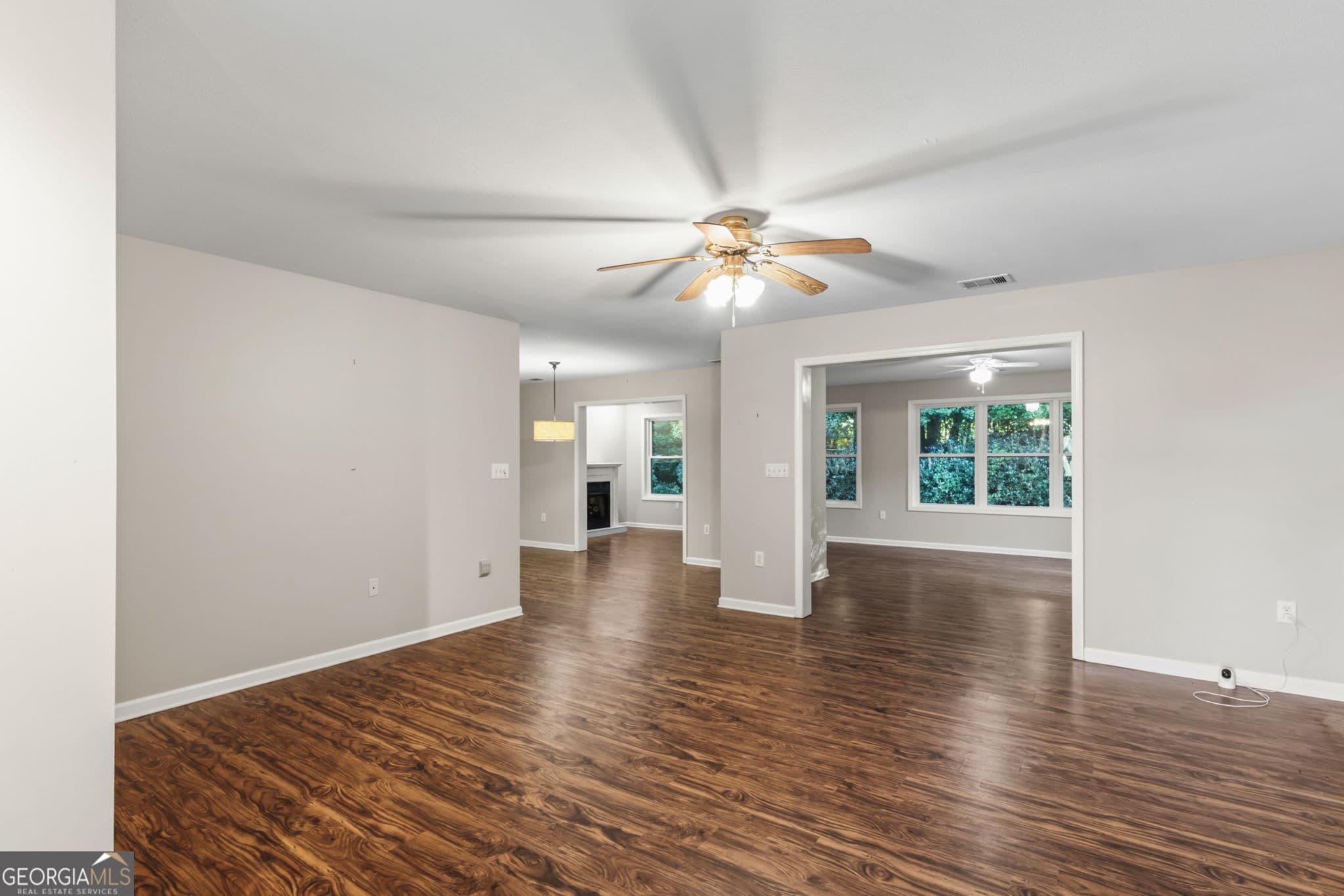 3 bedroom, 2 bathroom, 2,065 sq ft single family residence for sale at 12 Hannah Circle, Blue Ridge, GA 30513 — photo 10