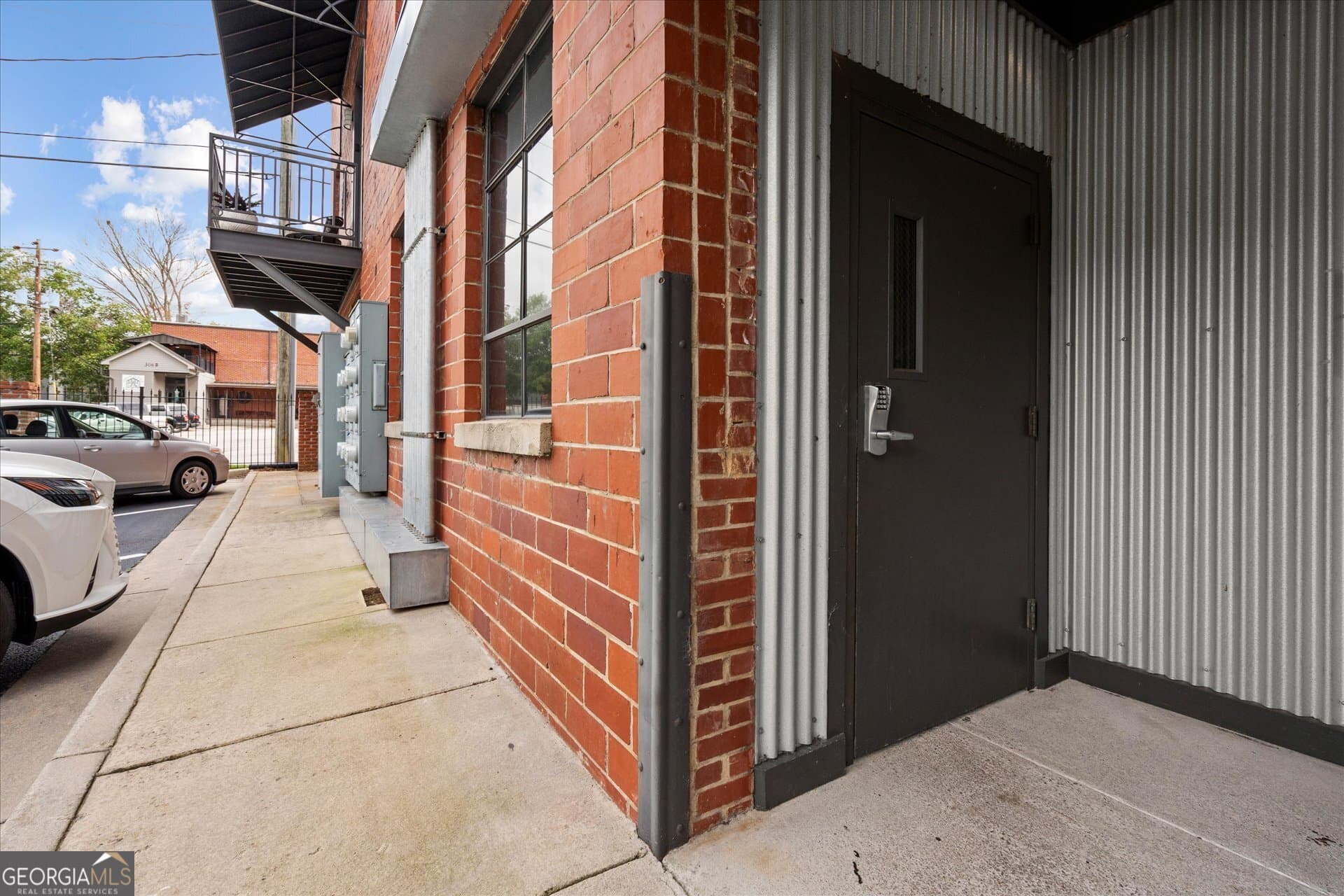 2 bedroom, 1 bathroom, 1,094 sq ft loft,condominium for sale at 205 Johnson Avenue 231, Carrollton, GA 30117 — photo 4
