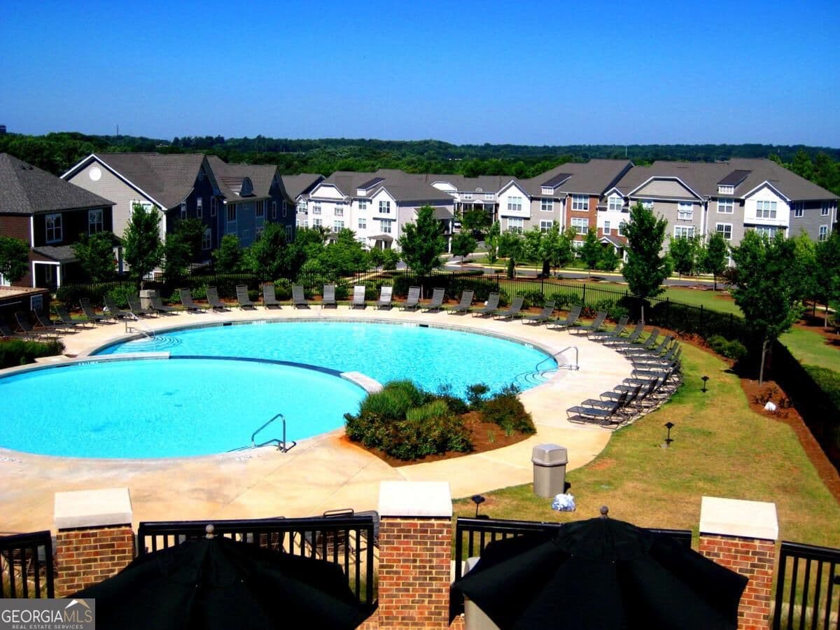2 bedroom, 4.5 bathroom, 1,152 sq ft condominium for sale at 490 Barnett Shoals Road 242, Athens, GA 30605 — photo 10