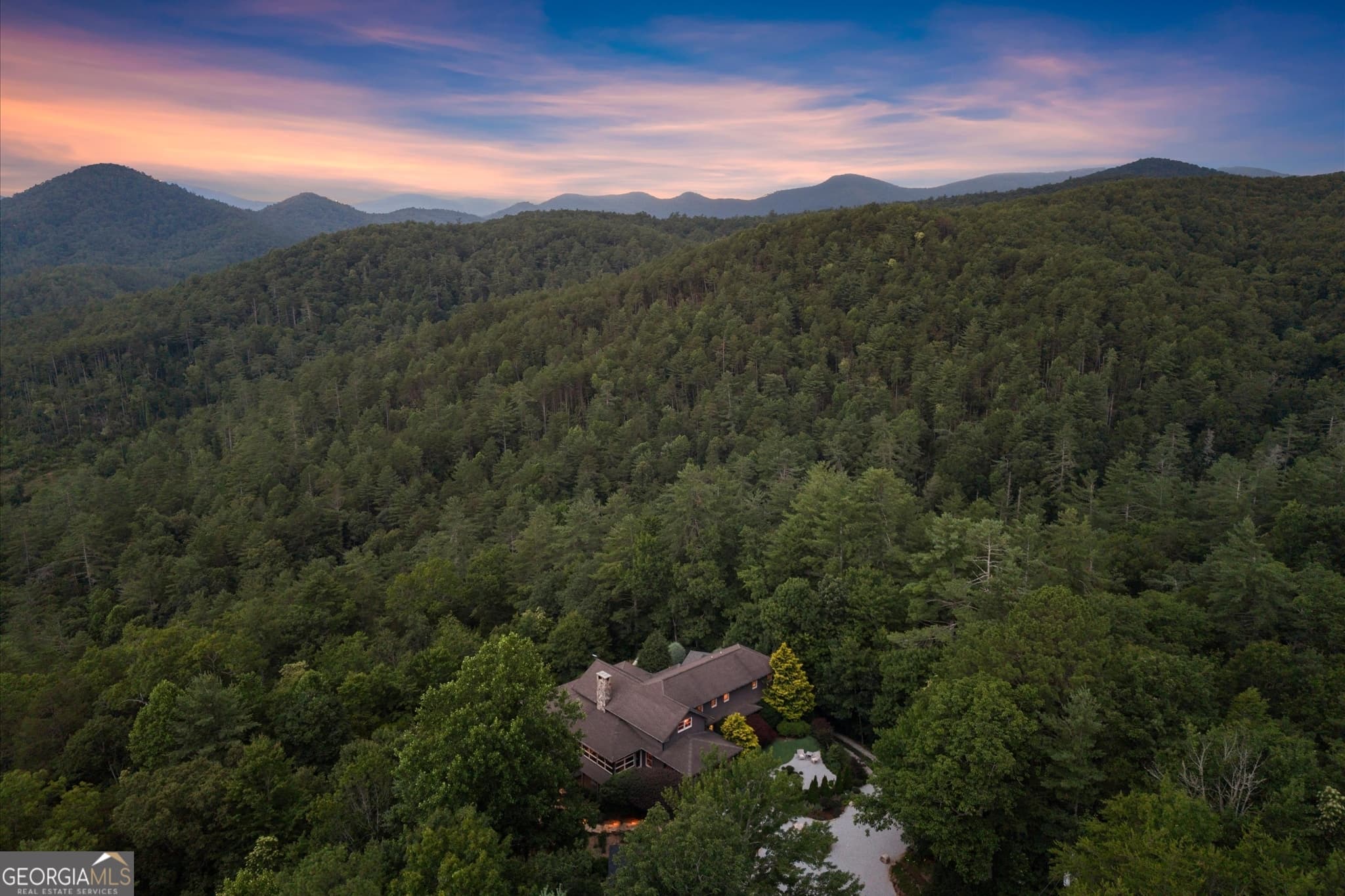 3 bedroom, 3.5 bathroom, 3,572 sq ft single family residence for sale at 295 Goble Gap Road, Clayton, GA 30525 — photo 4