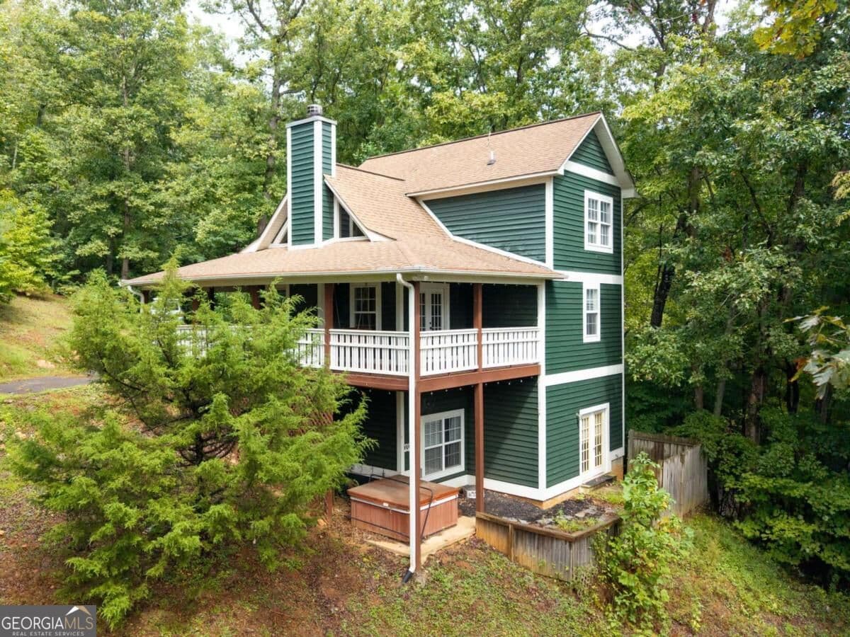 3 bedroom, 2 bathroom, 1,960 sq ft single family residence for sale at 2103 Pooh Corner, Hiawassee, GA 30546 — photo 2