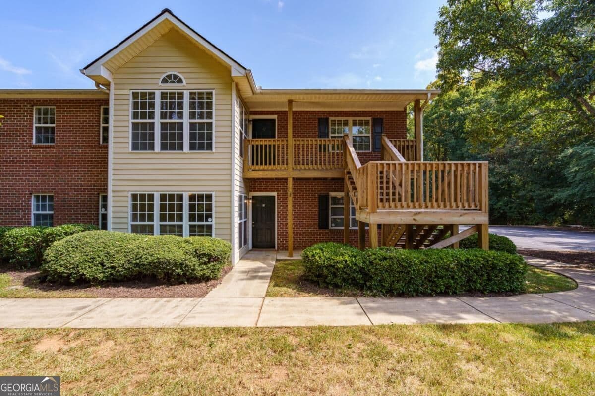 2 bedroom, 2 bathroom, 1,368 sq ft conversion for sale at 345 Research Drive 91, Athens, GA 30605 — photo 2