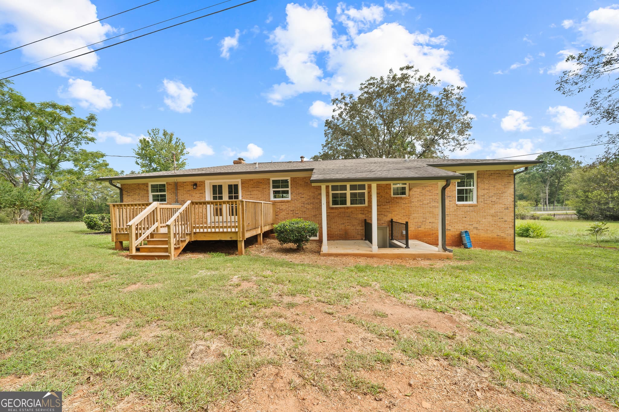 4 bedroom, 3 bathroom, 1,863 sq ft single family residence for sale at 628 Dennis Station Road, Eatonton, GA 31024 — photo 5