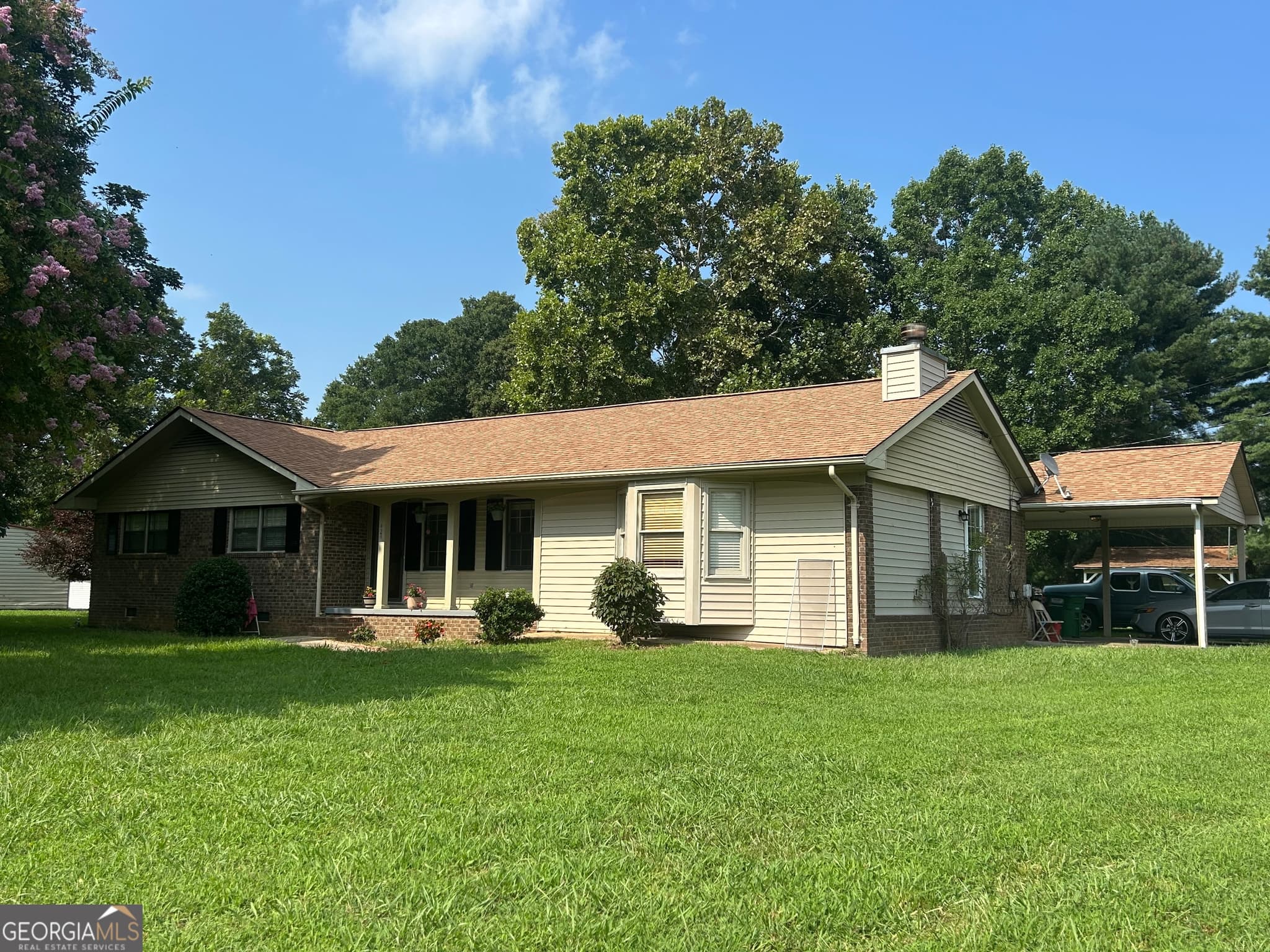 3 bedroom, 2 bathroom, 2,125 sq ft single family residence for sale at 424 Rehoboth Road, Bowman, GA 30624 — photo 2