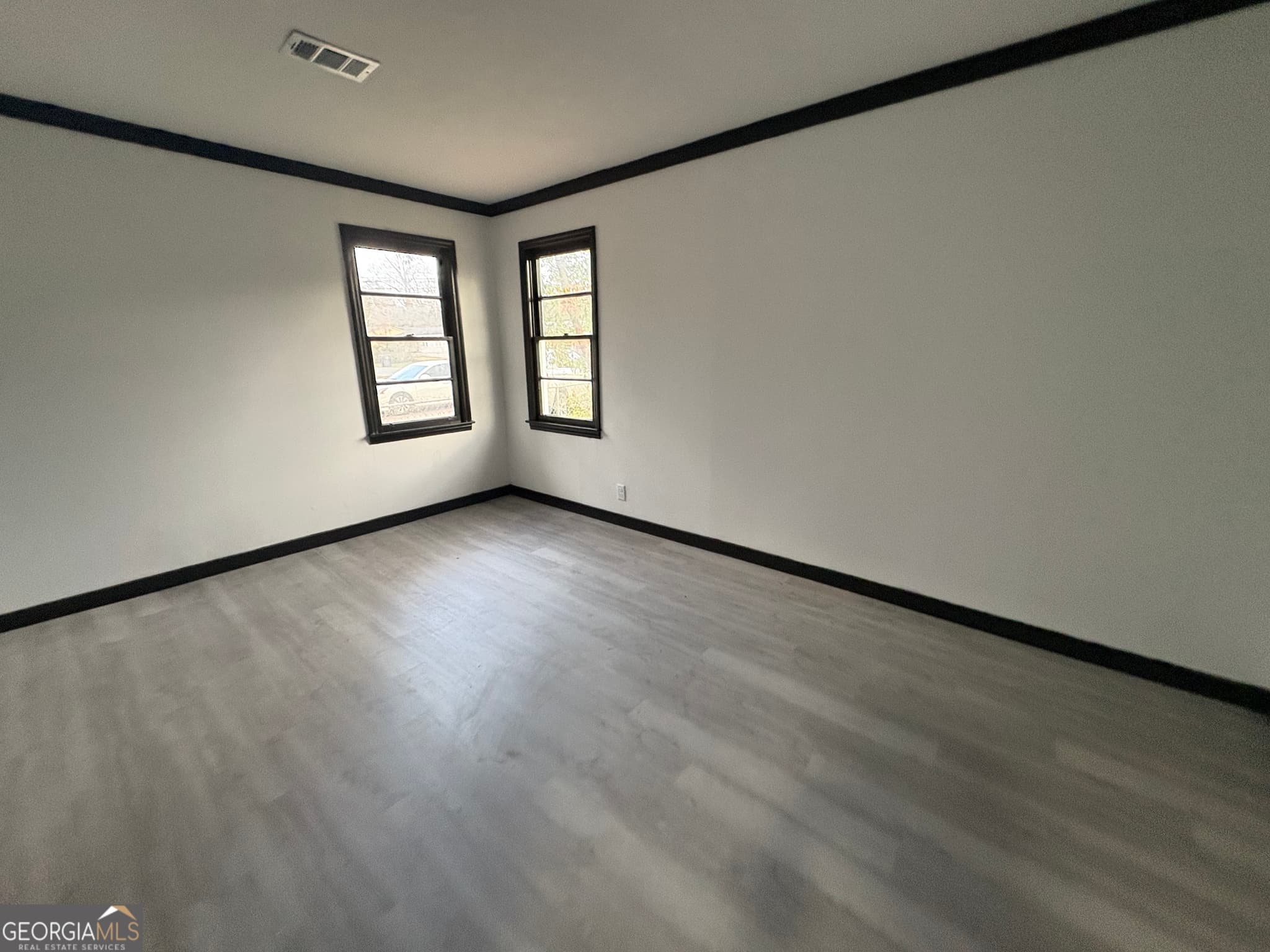 3 bedroom, 2 bathroom, 1,300 sq ft single family residence for sale at 118 Edmondson Circle, Cochran, GA 31014 — photo 9