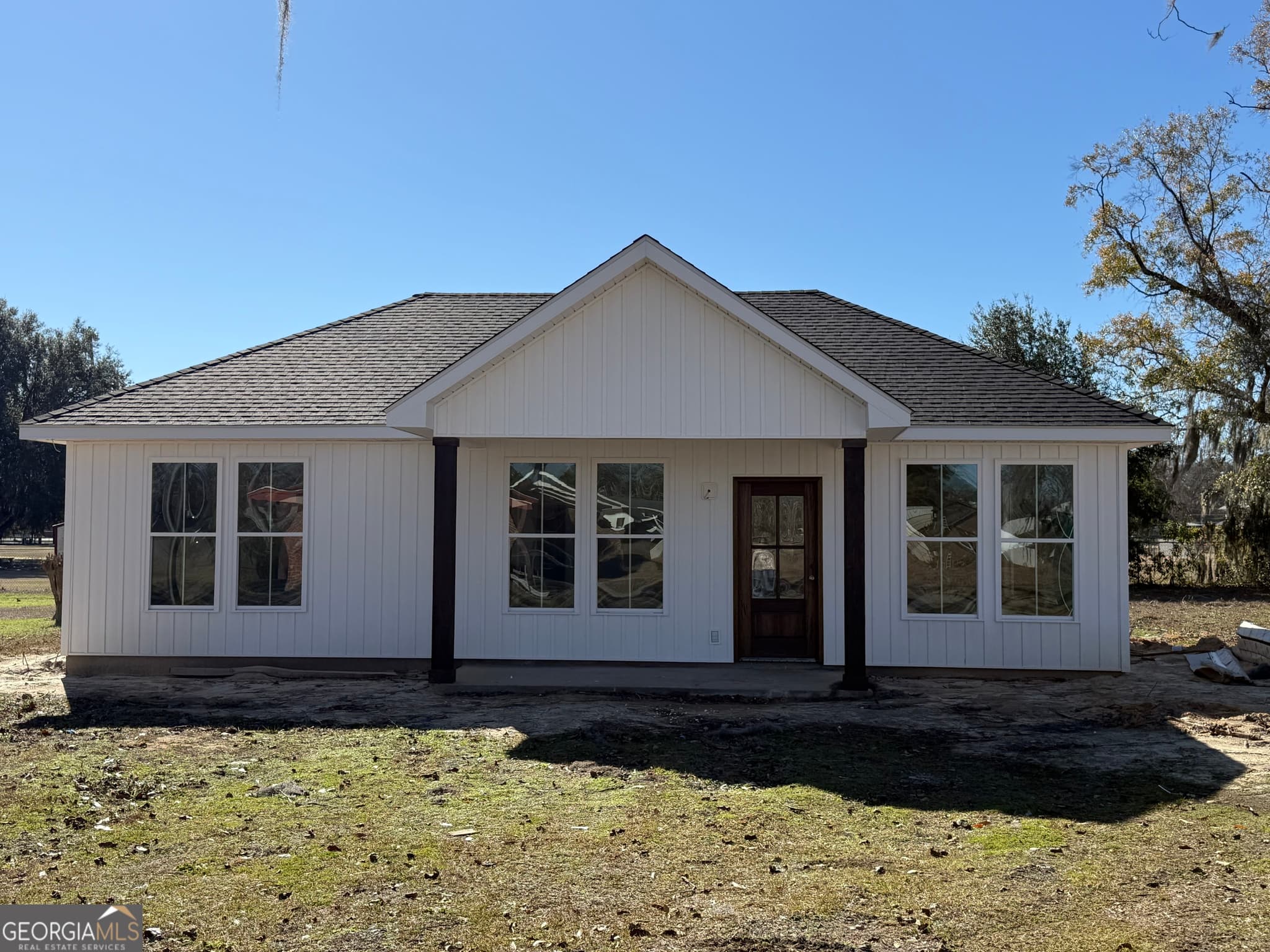 3 bedroom, 2 bathroom, 1,120 sq ft single family residence sold at 816 Porter Street, Blackshear, GA 31516