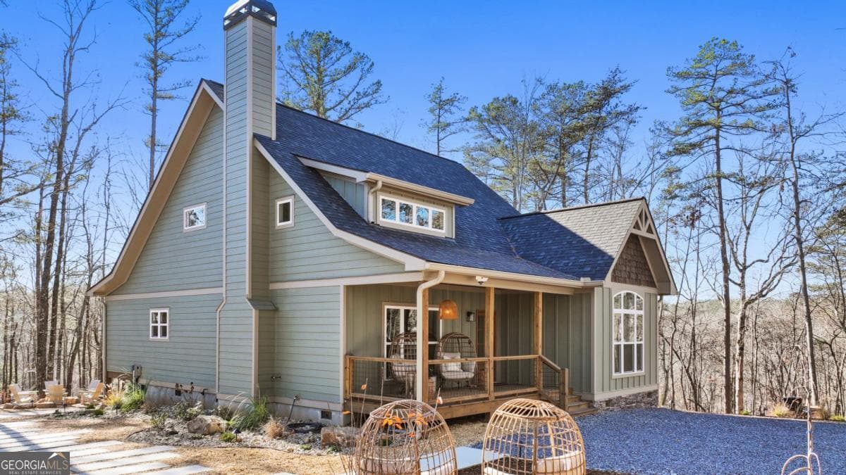 3 bedroom, 2 bathroom, 1,898 sq ft single family residence for sale at 324 Overlook Way, Ellijay, GA 30540 — photo 2