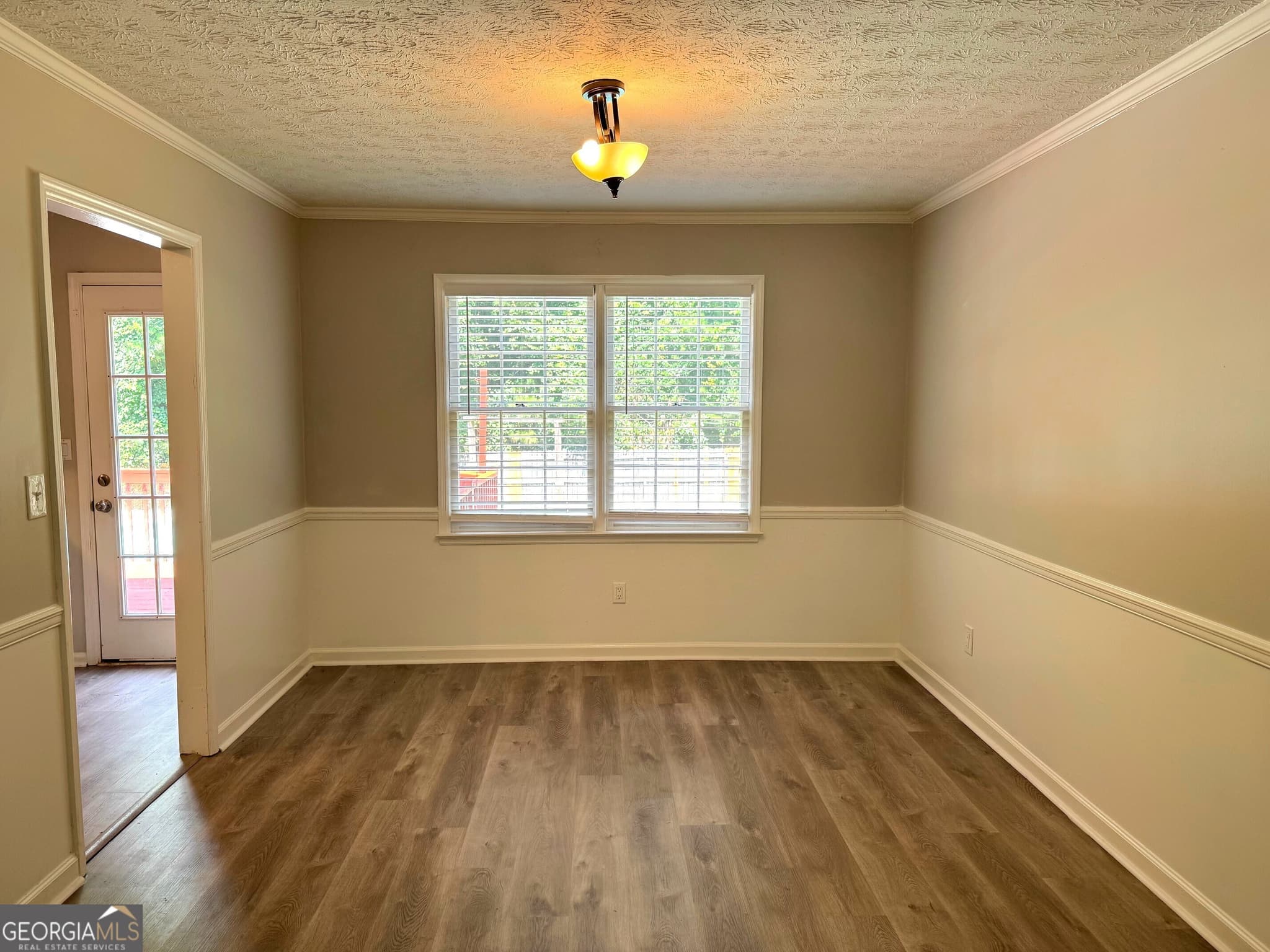 4 bedroom, 2.5 bathroom, 1,960 sq ft single family residence for sale at 139 Burnham, Peachtree City, GA 30269 — photo 7