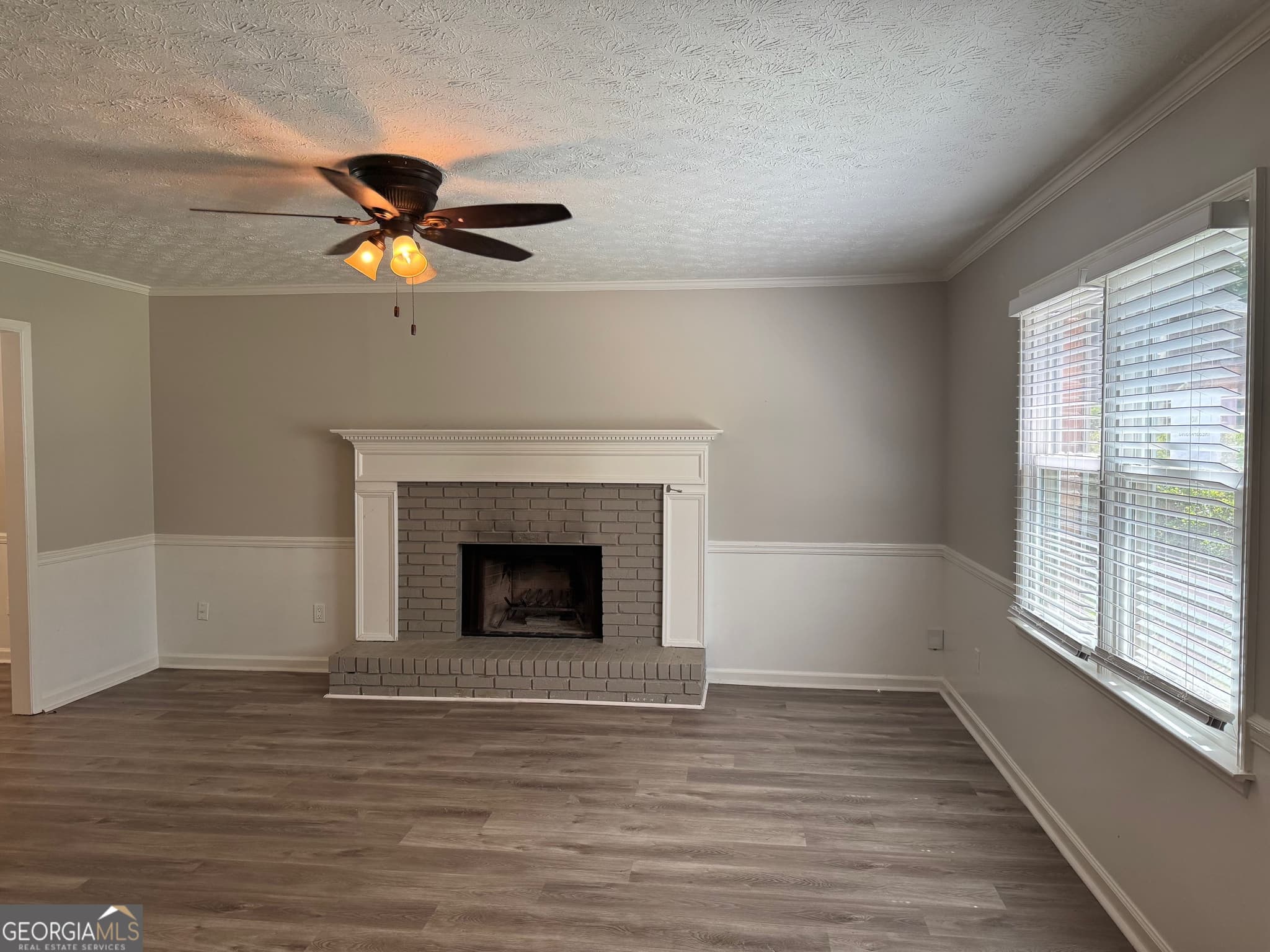 4 bedroom, 2.5 bathroom, 1,960 sq ft single family residence for sale at 139 Burnham, Peachtree City, GA 30269 — photo 3