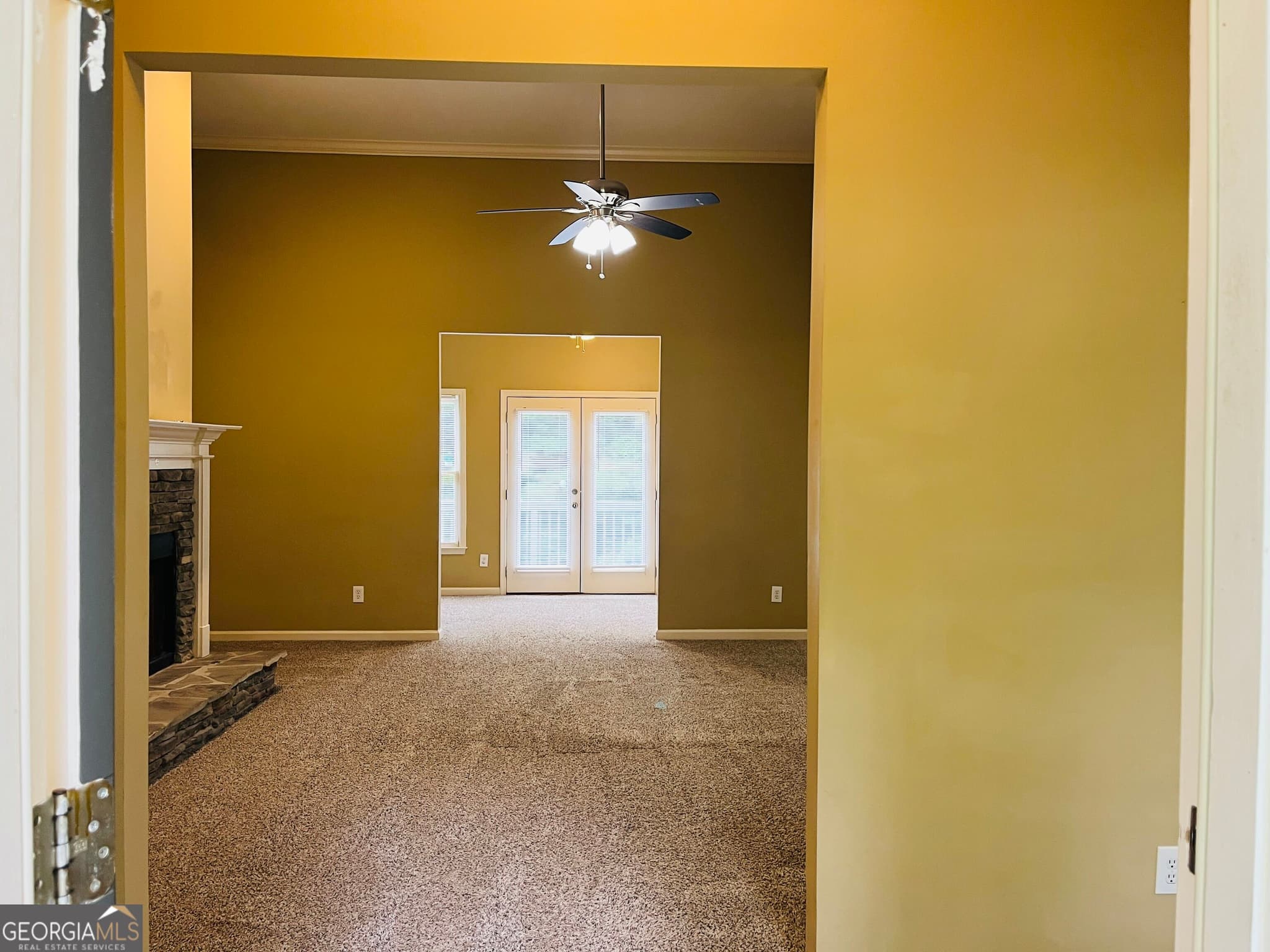 3 bedroom, 2 bathroom, 2,511 sq ft single family residence for rent at 70 Indian Bluff Drive, Sharpsburg, GA 30277 for $2,350 a month — photo 3
