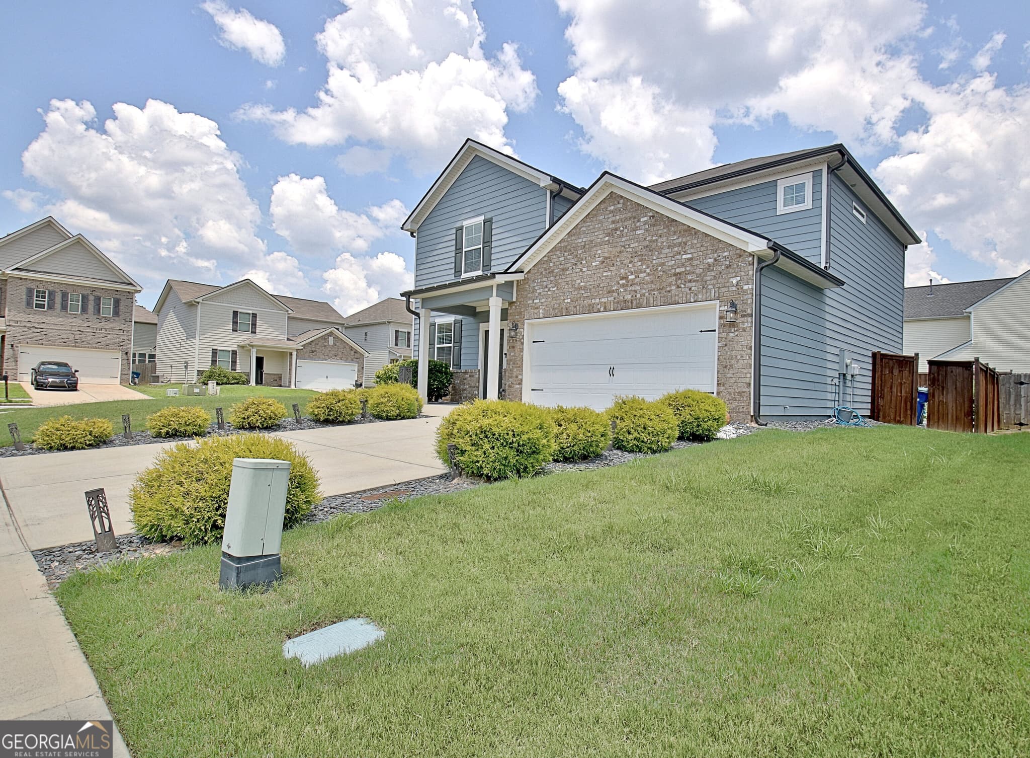 3 bedroom, 2.5 bathroom, 2,593 sq ft single family residence for rent at 8077 Rudder Circle, Fairburn, GA 30213 for $2,600 a month — photo 5