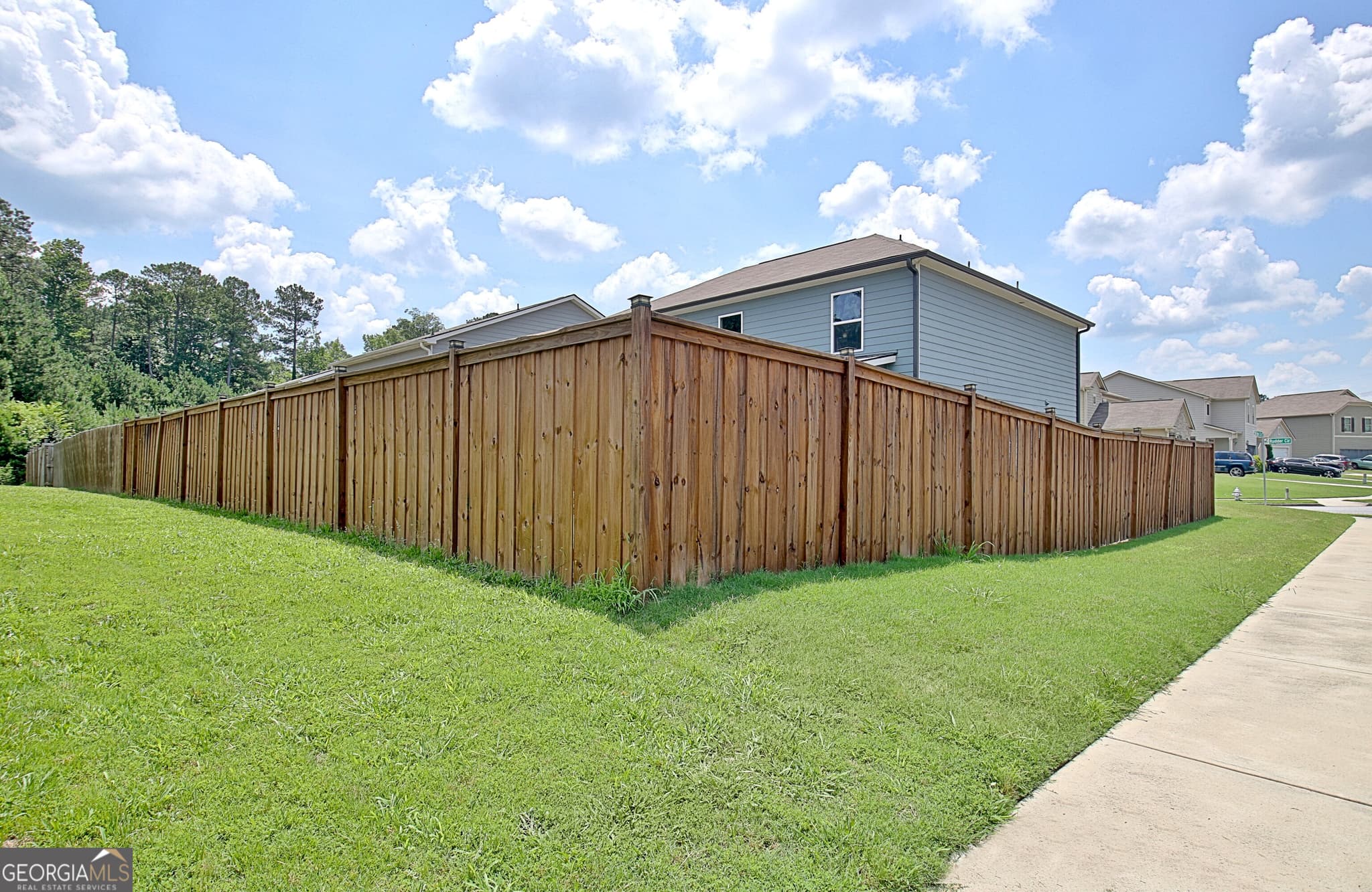 3 bedroom, 2.5 bathroom, 2,593 sq ft single family residence for rent at 8077 Rudder Circle, Fairburn, GA 30213 for $2,600 a month — photo 4