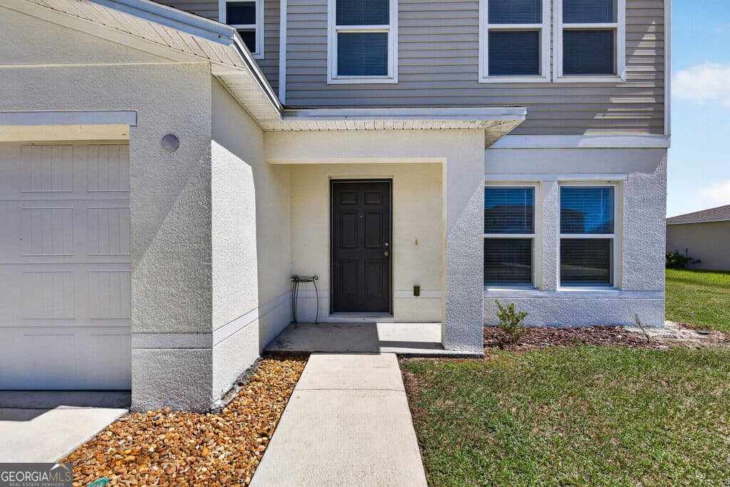 5 bedroom, 3 bathroom, 2,000 sq ft single family residence for sale at 570 River Hill Drive, Welaka, FL 32193 — photo 4