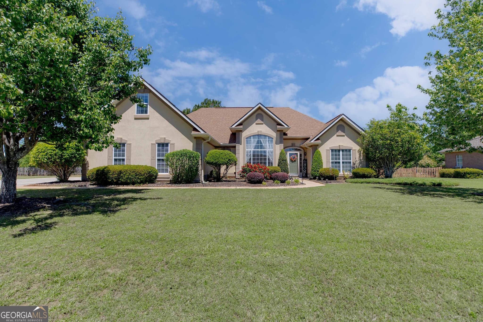 4 bedroom, 3 bathroom, 2,571 sq ft single family residence sold at 102 Harvester Lane, Bonaire, GA 31005
