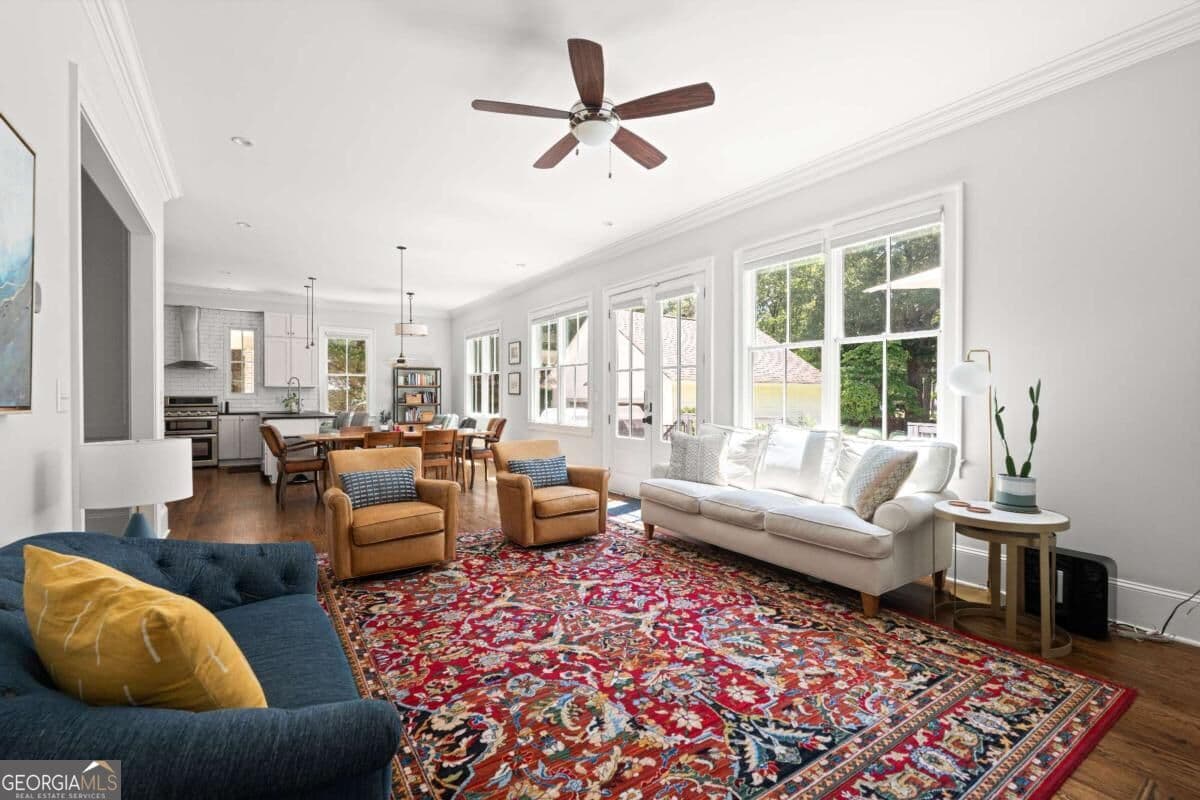 5 bedroom, 3 bathroom, 3,032 sq ft single family residence for sale at 2799 Tupelo Street, Atlanta, GA 30317 — photo 2