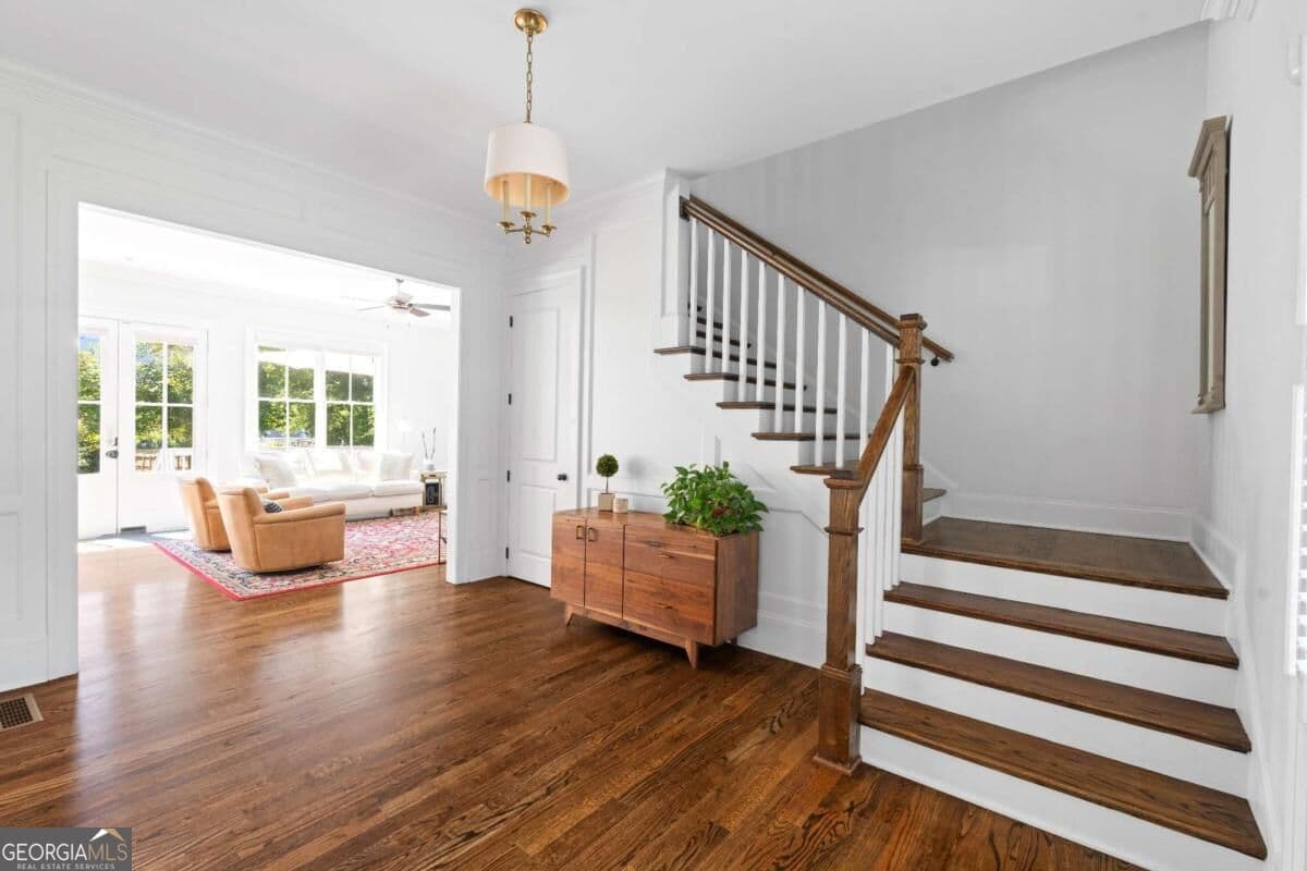 5 bedroom, 3 bathroom, 3,032 sq ft single family residence for sale at 2799 Tupelo Street, Atlanta, GA 30317 — photo 10
