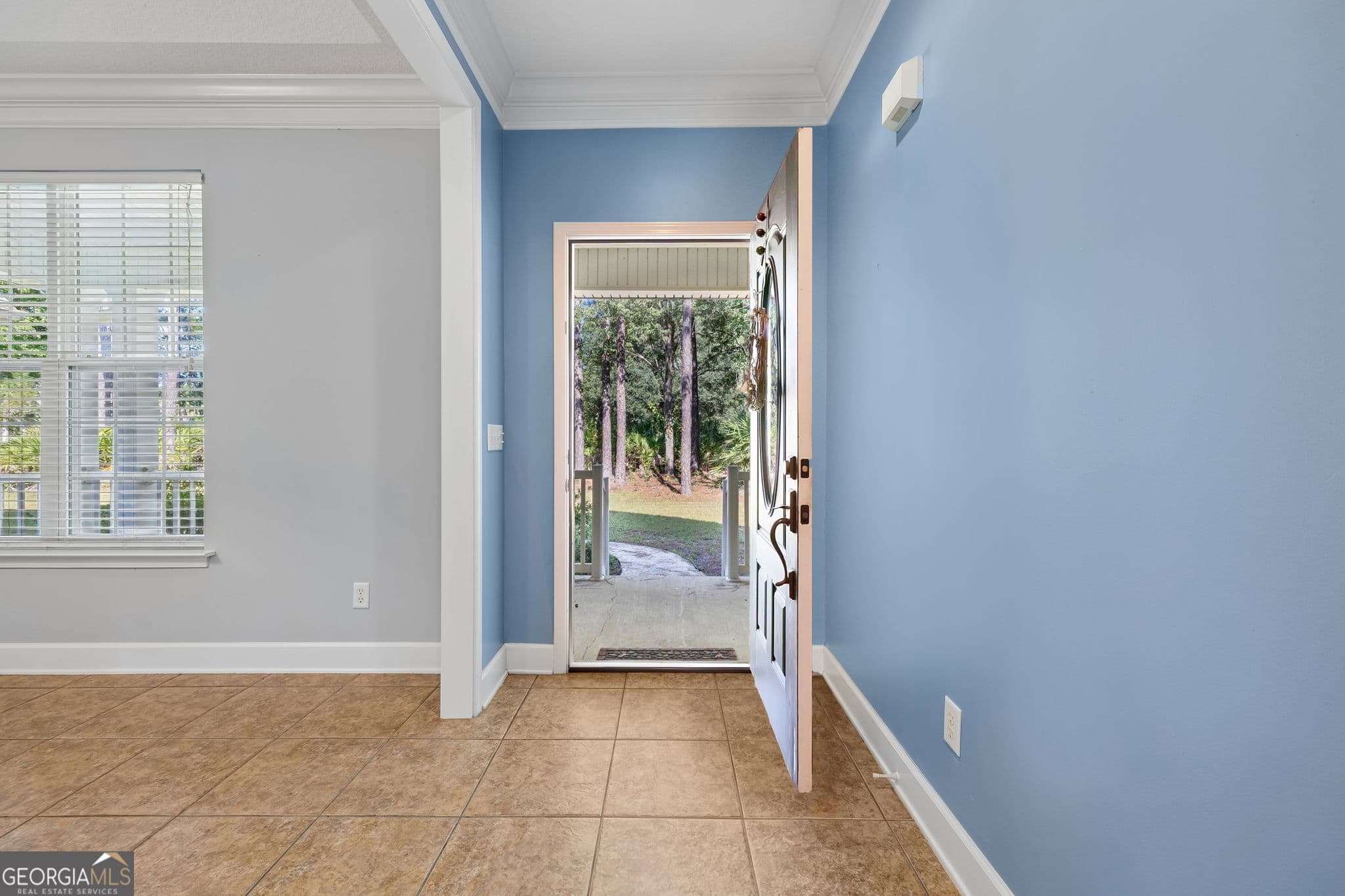 3 bedroom, 2 bathroom, 2,018 sq ft single family residence for sale at 311 Holly Haven Drive, Kingsland, GA 31548 — photo 3