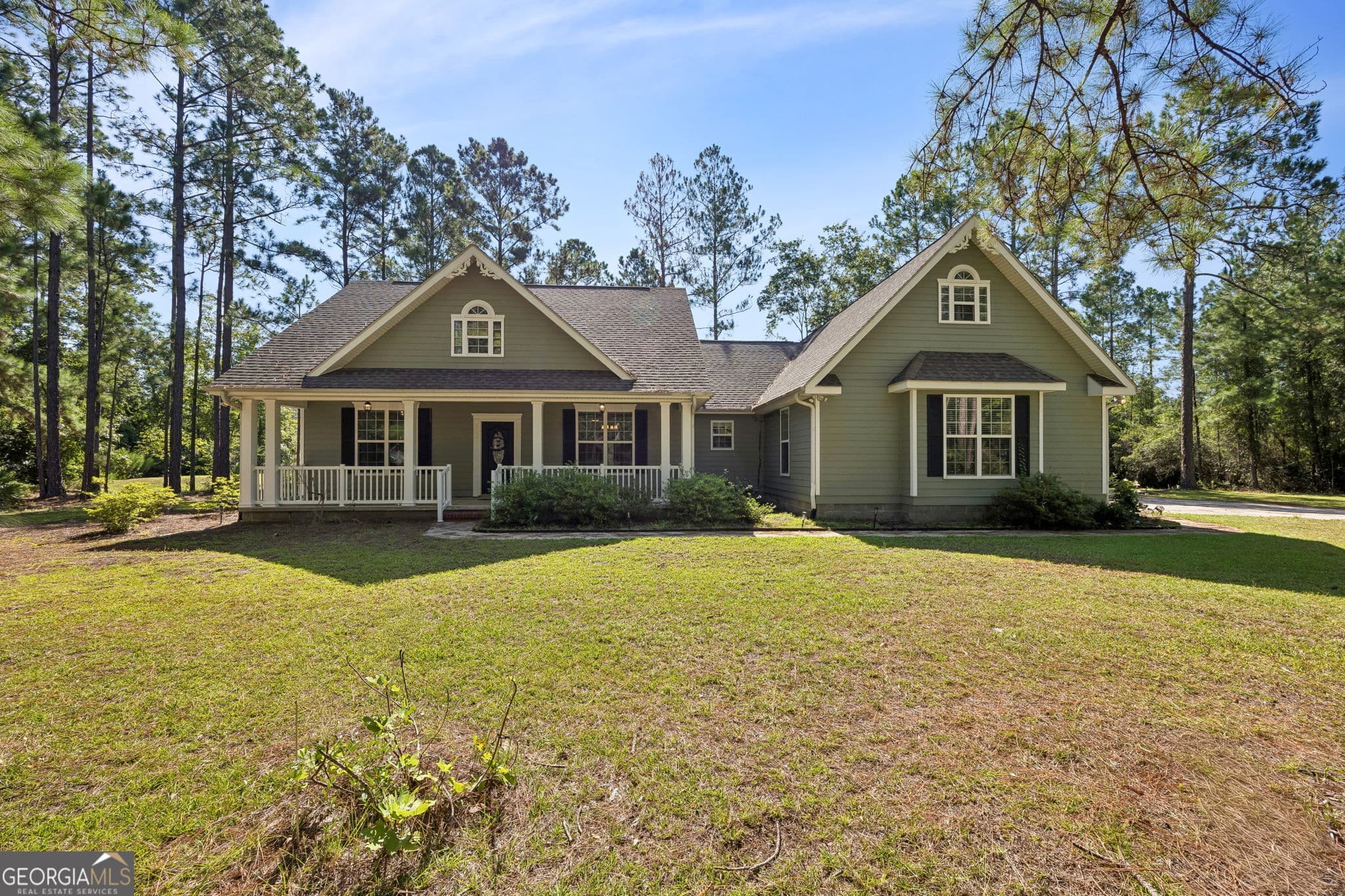 3 bedroom, 2 bathroom, 2,018 sq ft single family residence for sale at 311 Holly Haven Drive, Kingsland, GA 31548