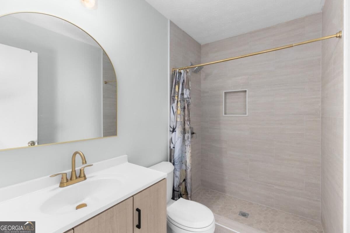 3 bedroom, 2 bathroom, 1,543 sq ft single family residence for sale at 2850 Skye Terrace, Duluth, GA 30096 — photo 6