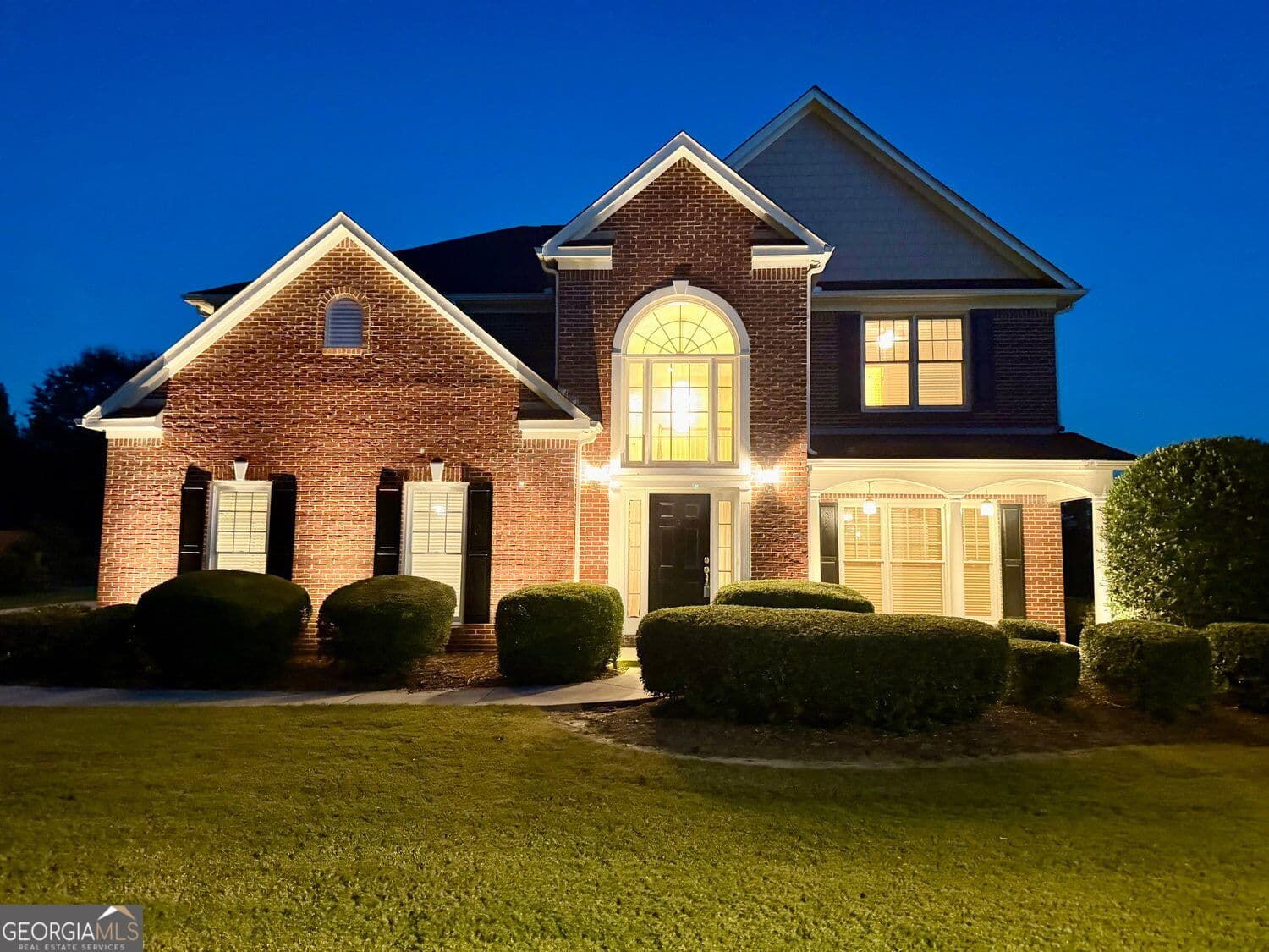 4 bedroom, 3.5 bathroom, 2,927 sq ft single family residence for sale at 2394 Shoreline Parkway, Villa Rica, GA 30180