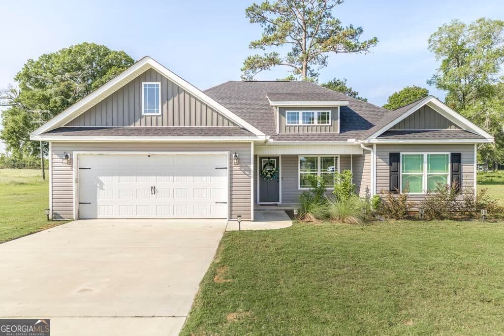 4 bedroom, 2 bathroom, 1,524 sq ft single family residence for sale at 1024 Field Street, Dudley, GA 31022