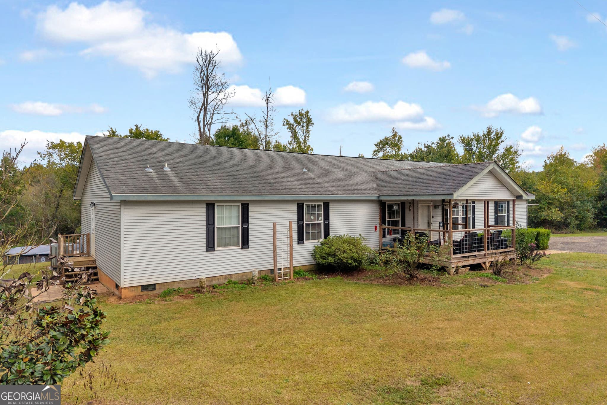 4 bedroom, 3 bathroom, 2,280 sq ft single family residence for sale at 602 Stephens Salem Road, Stephens, GA 30667 — photo 5