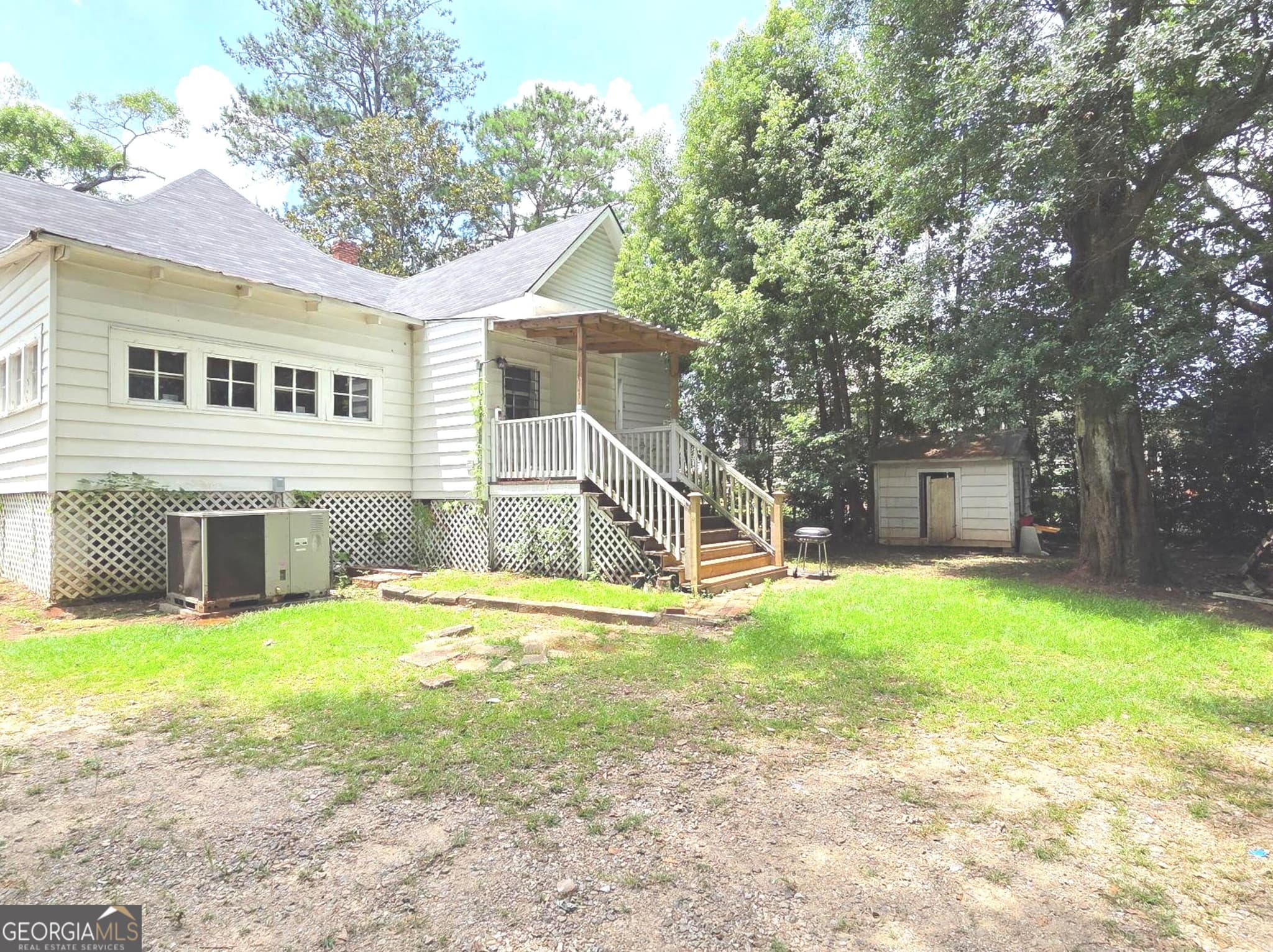 2 bedroom, 2 bathroom, 1,976 sq ft single family residence for sale at 2036 S Main Street, Blakely, GA 39823 — photo 3