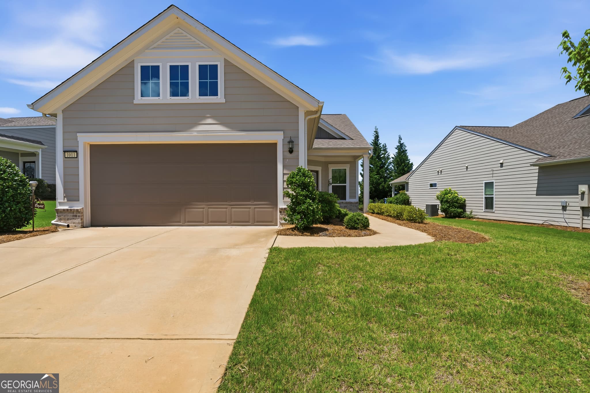 2 bedroom, 2 bathroom, 1,498 sq ft single family residence for sale at 1011 Chickasaw Chief Place, Greensboro, GA 30642 — photo 1 of 66