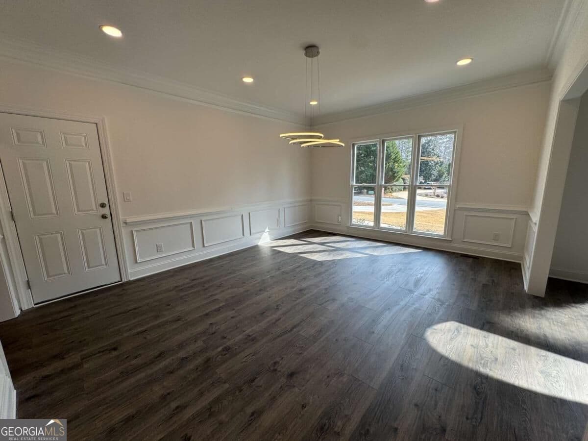 5 bedroom, 4.5 bathroom, 4,043 sq ft single family residence for sale at 9240 Prestwick Club Drive, Duluth, GA 30097 — photo 6