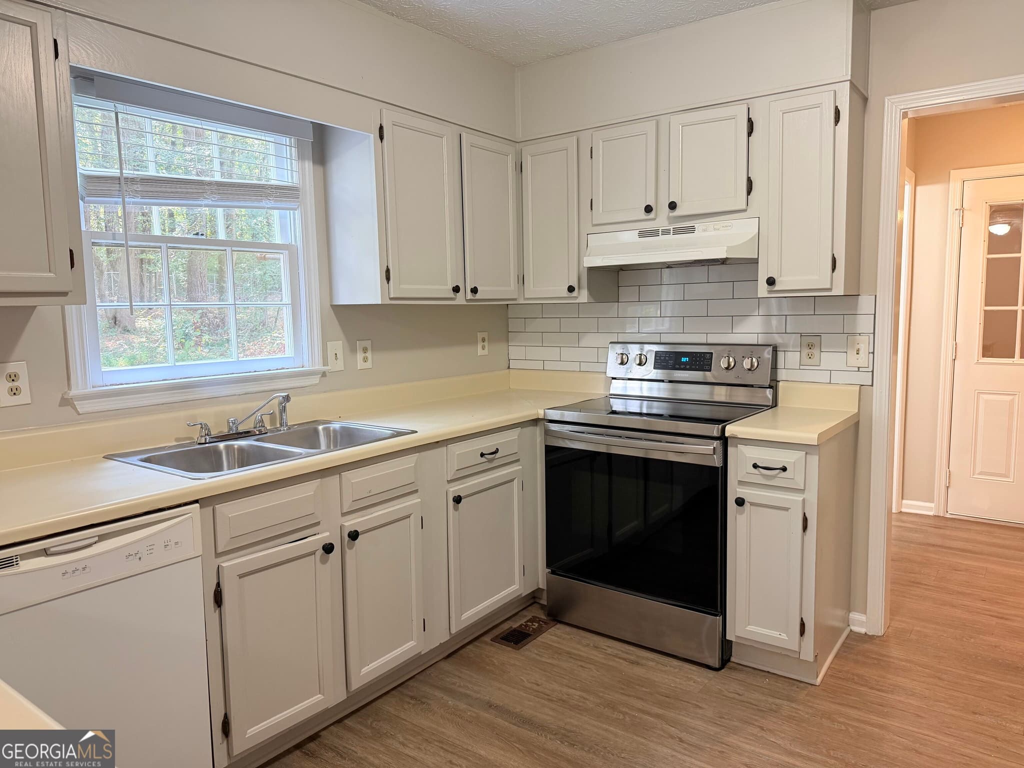 3 bedroom, 2 bathroom, 1,500 sq ft single family residence for rent at 4007 Lindley Circle, Powder Springs, GA 30127 for $1,995 a month — photo 7