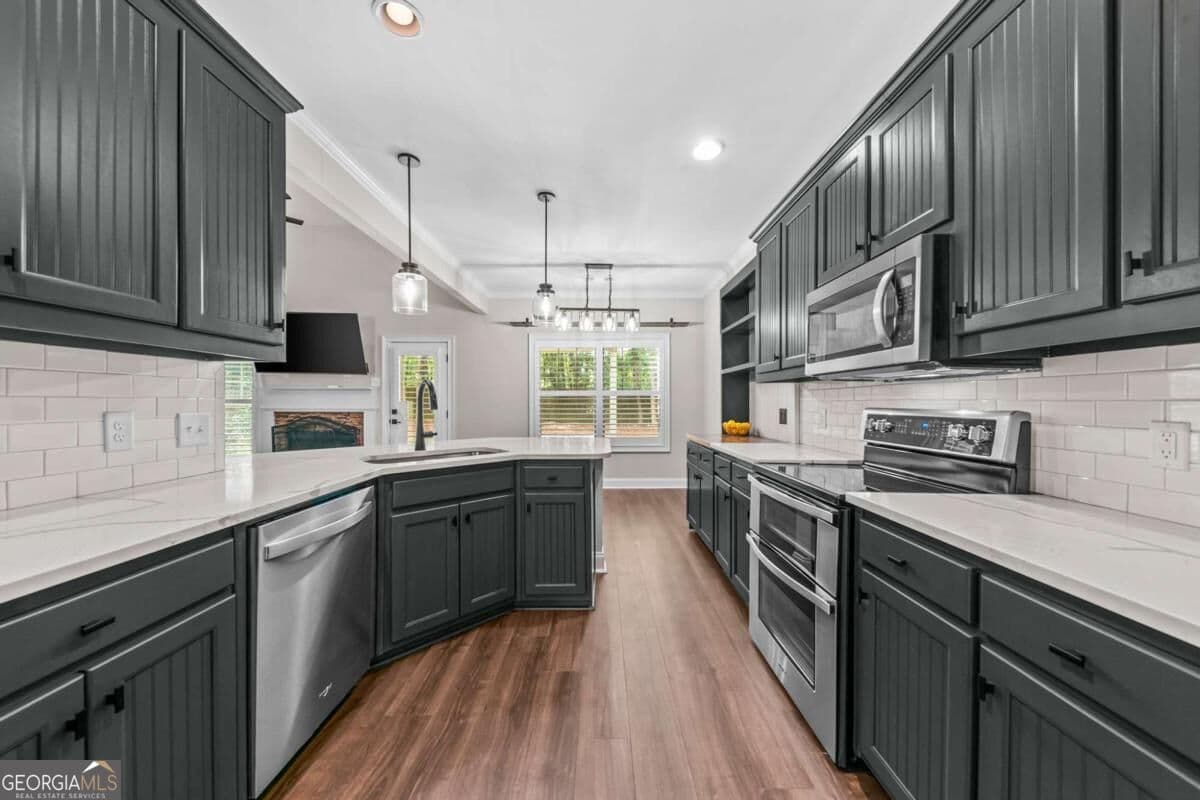 4 bedroom, 2.5 bathroom, 1,925 sq ft single family residence for sale at 1650 Washington Way, Bogart, GA 30622 — photo 4