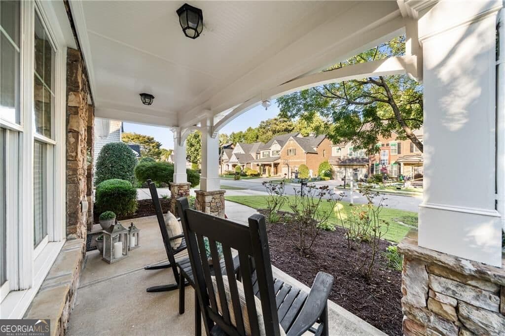 5 bedroom, 3 bathroom, 3,175 sq ft single family residence for sale at 3875 Wakefield Hall Square, Smyrna, GA 30080 — photo 5