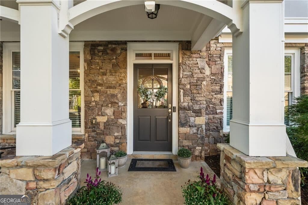 5 bedroom, 3 bathroom, 3,175 sq ft single family residence for sale at 3875 Wakefield Hall Square, Smyrna, GA 30080 — photo 4