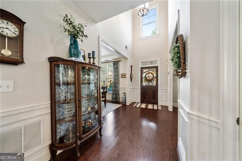 5 bedroom, 3 bathroom, 3,175 sq ft single family residence for sale at 3875 Wakefield Hall Square, Smyrna, GA 30080 — photo 8