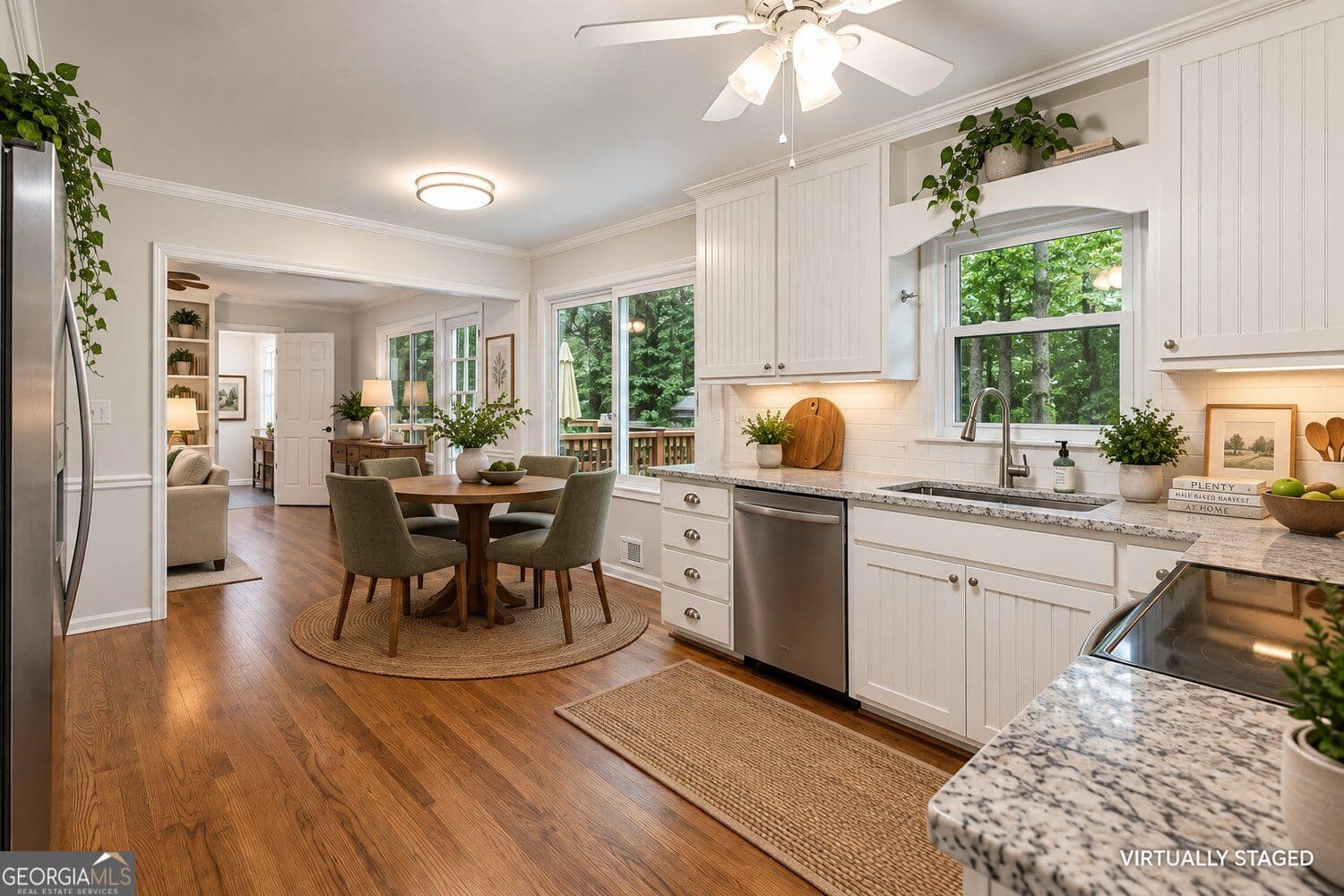 5 bedroom, 2.5 bathroom, 2,790 sq ft single family residence for sale at 2112 Rockland Court, Marietta, GA 30062 — photo 2