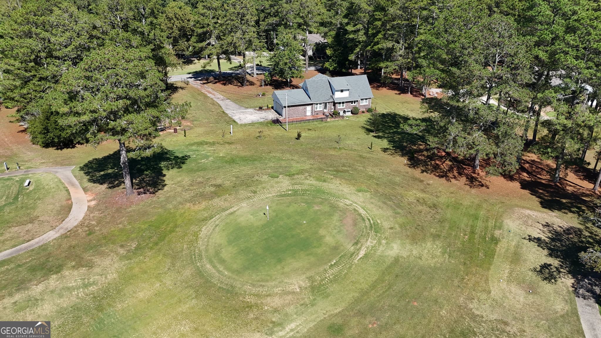 5 bedroom, 3.5 bathroom, 2,648 sq ft single family residence for sale at 1231 Golf Course Road, Elberton, GA 30635 — photo 2