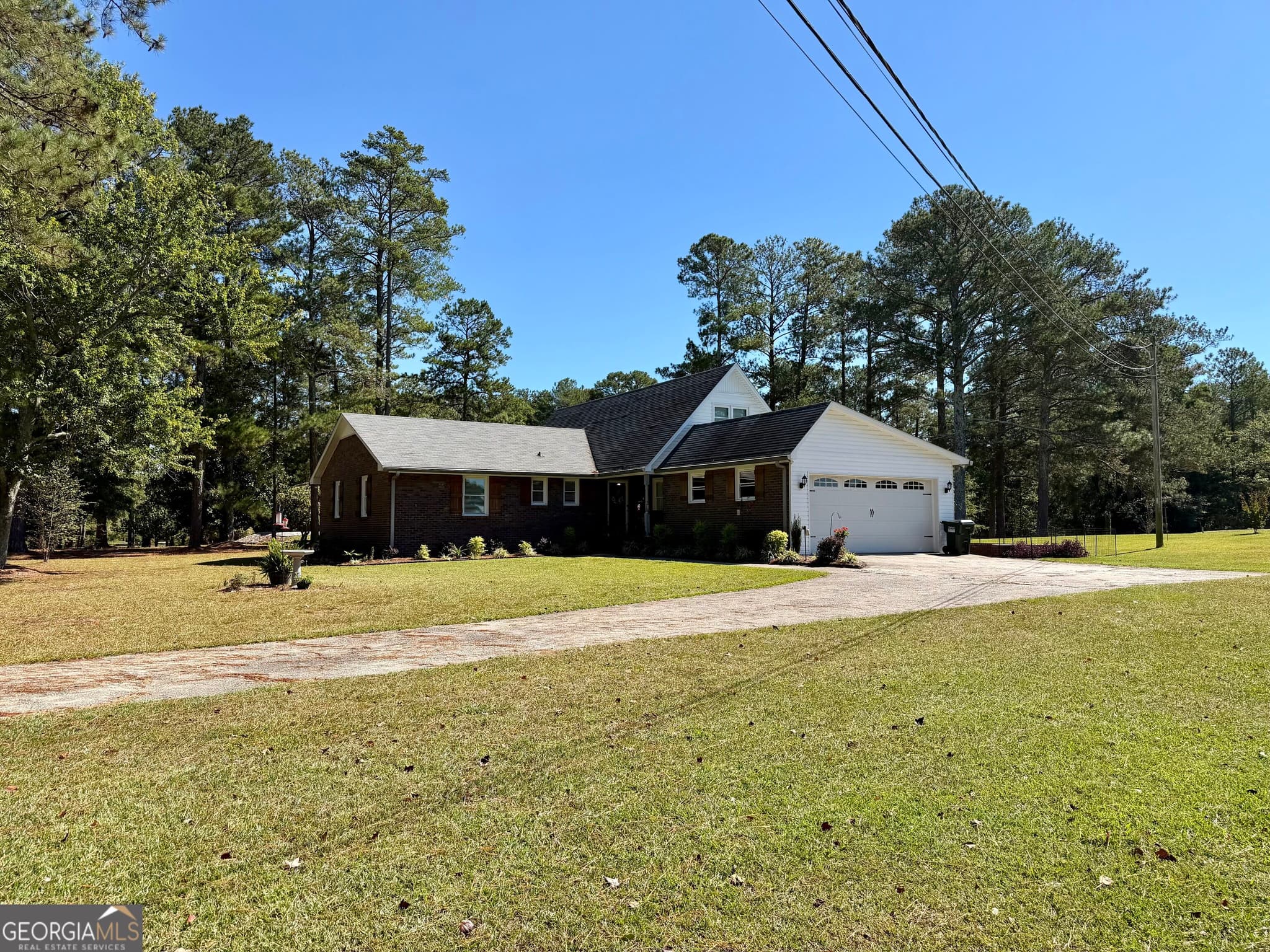 5 bedroom, 3.5 bathroom, 2,648 sq ft single family residence for sale at 1231 Golf Course Road, Elberton, GA 30635 — photo 9