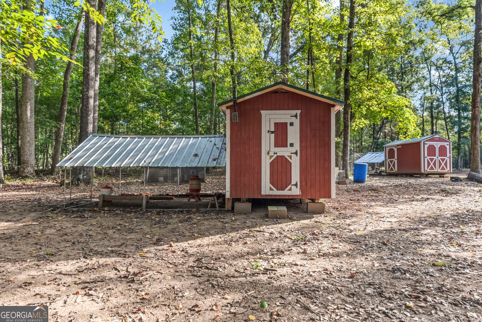 2 bedroom, 2 bathroom, 1,500 sq ft cabin,loft,farm for sale at 1250 Guinn Road, Madison, GA 30650 — photo 6