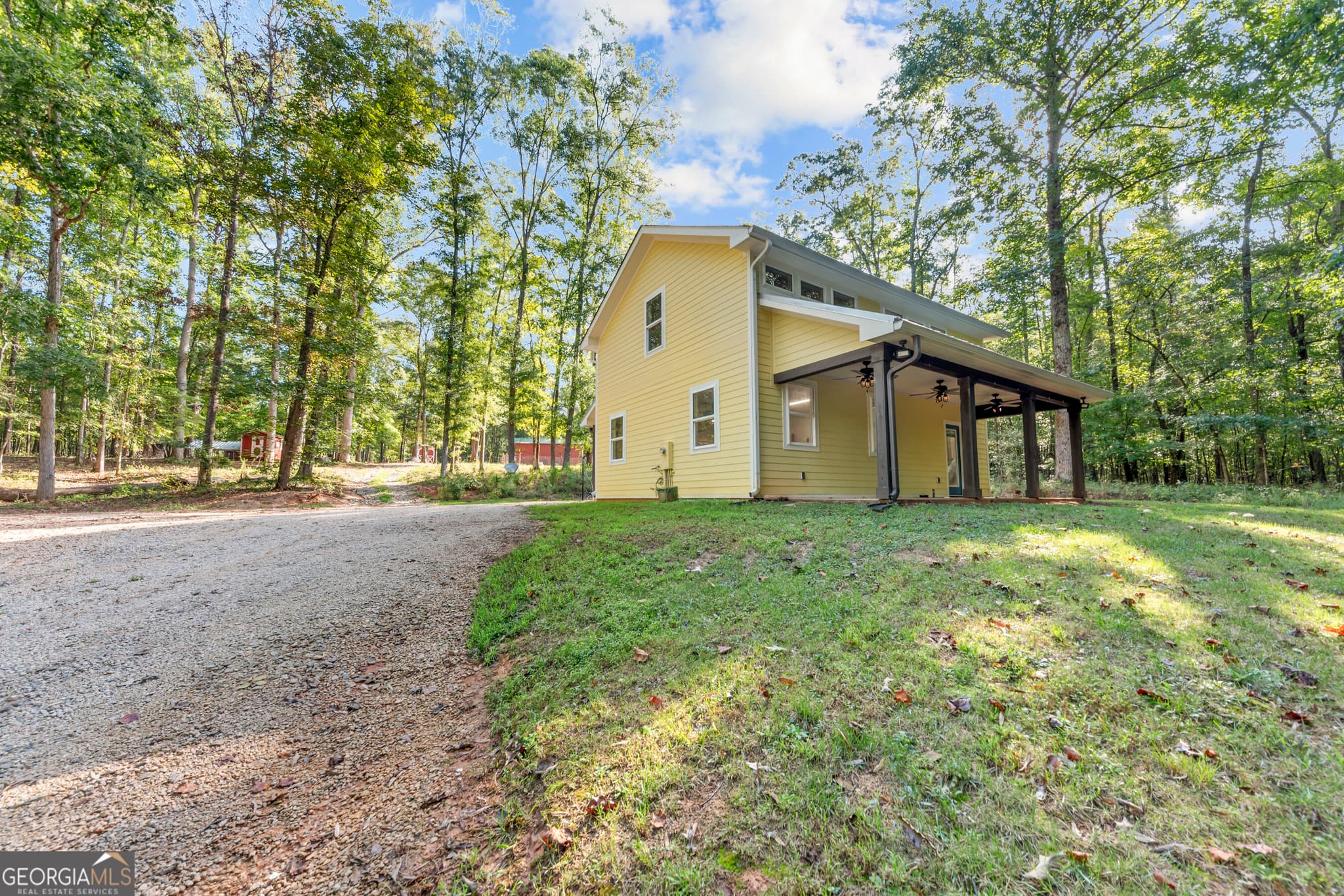 2 bedroom, 2 bathroom, 1,500 sq ft cabin,loft,farm for sale at 1250 Guinn Road, Madison, GA 30650